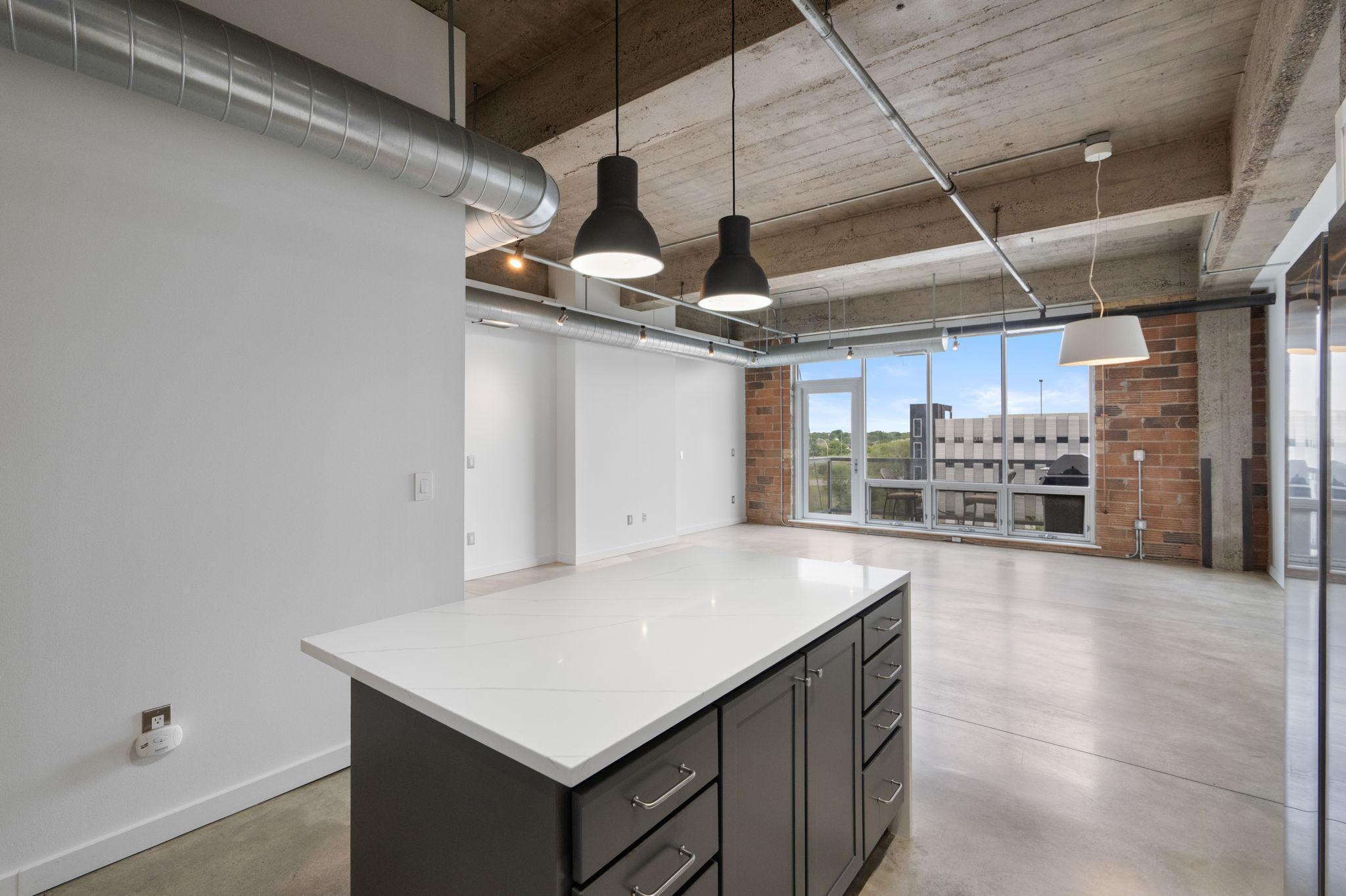 901 N 3rd Street Unit: 515