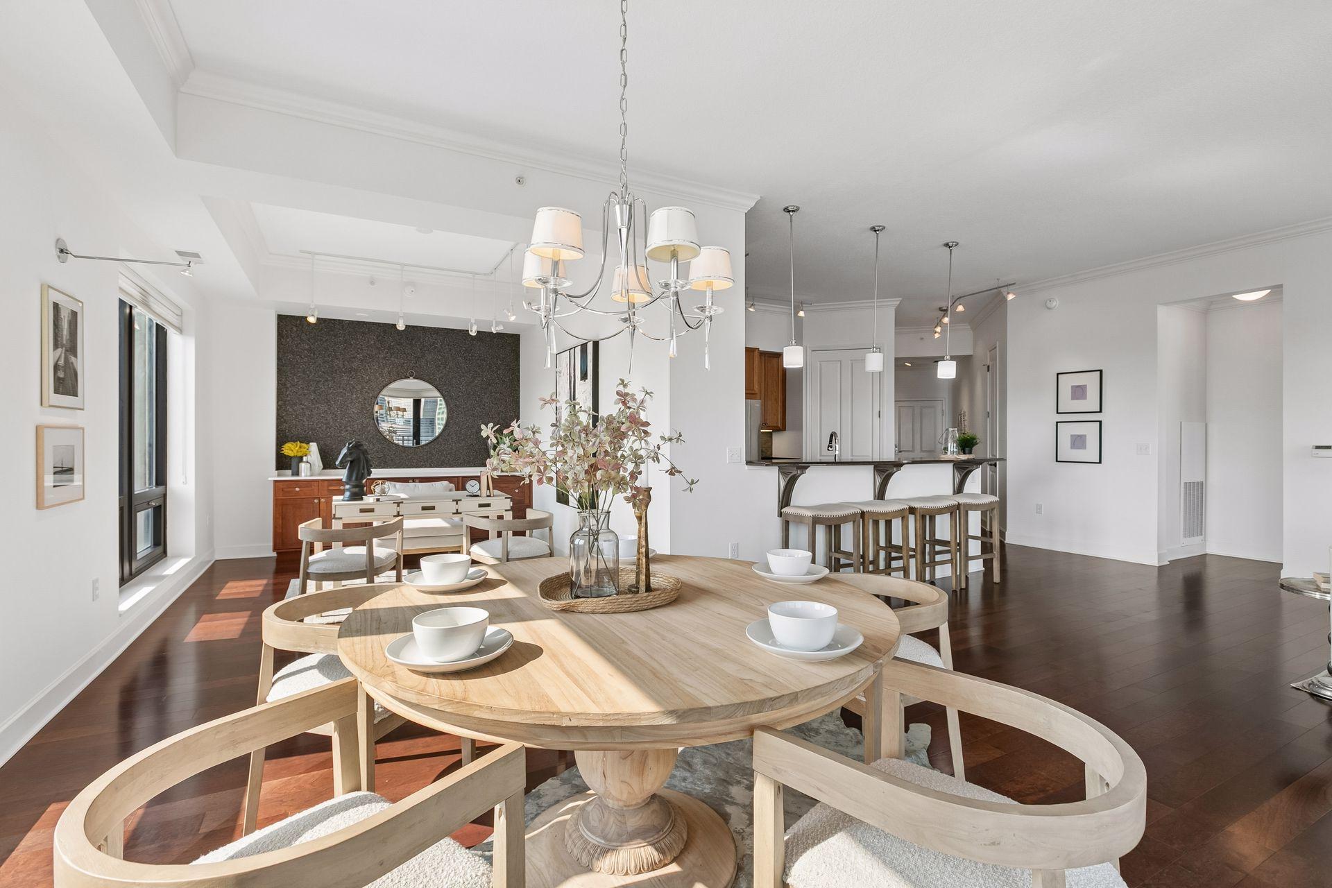 500 E Grant Street Unit: 2510