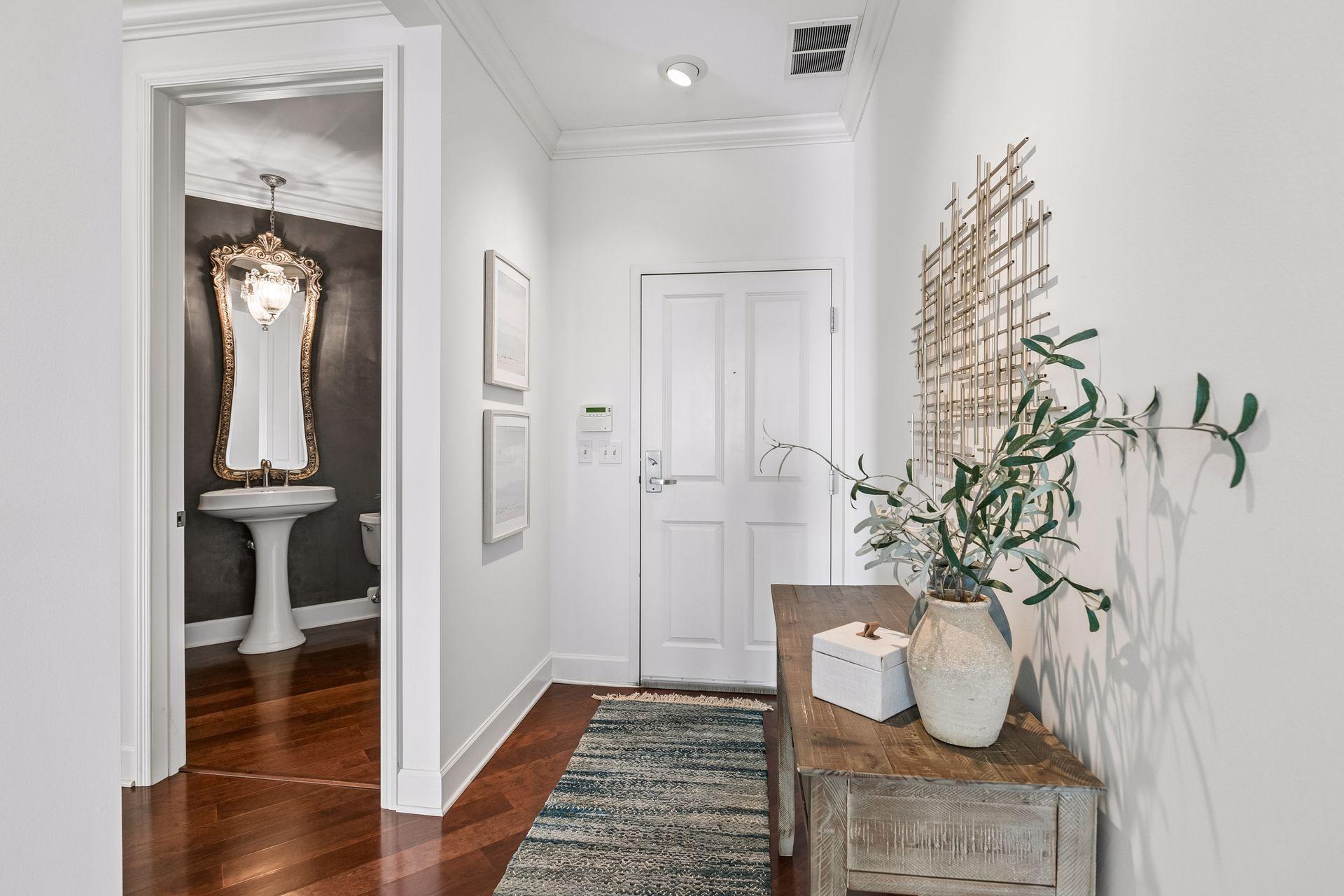 500 E Grant Street Unit: 2510