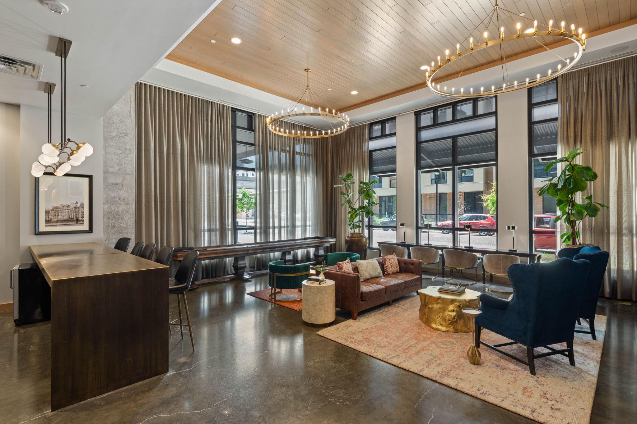 728 N 3rd Street Unit: 707