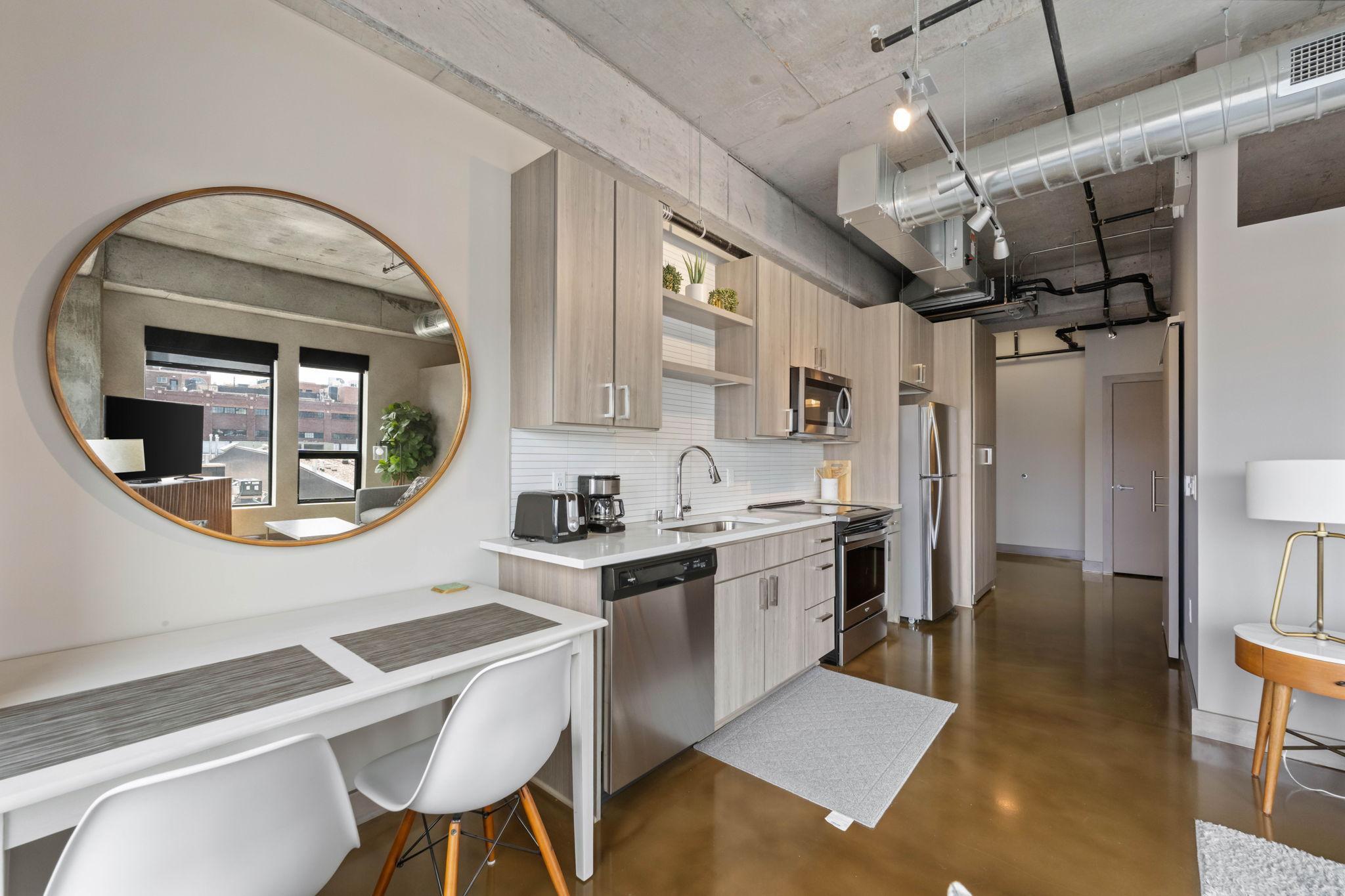 728 N 3rd Street Unit: 707