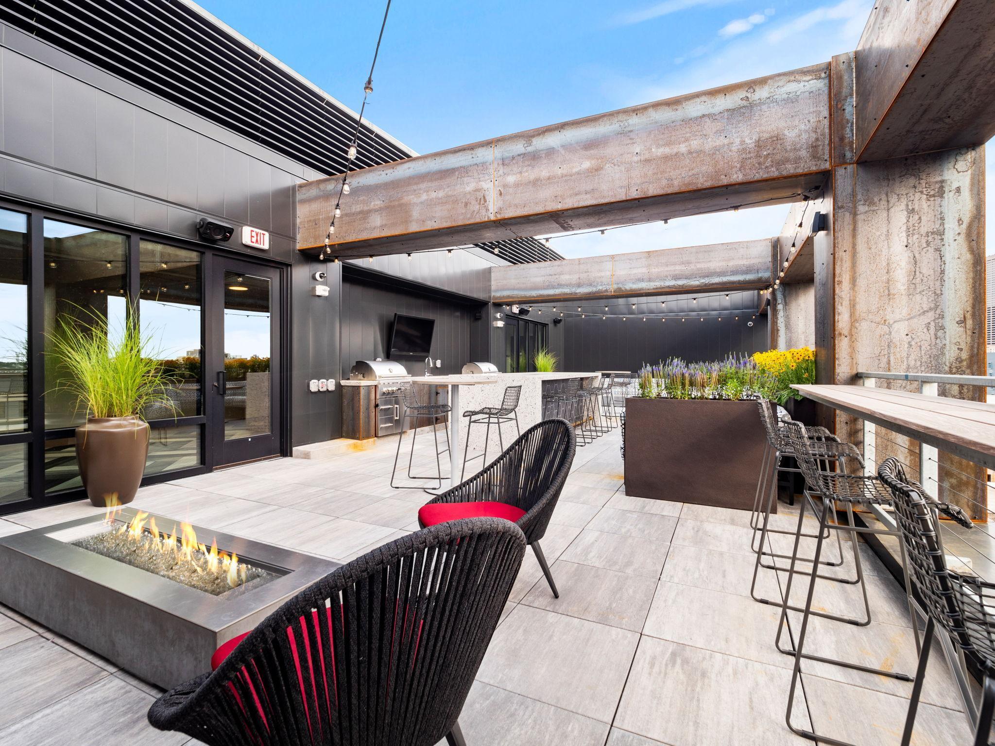 728 N 3rd Street Unit: 707