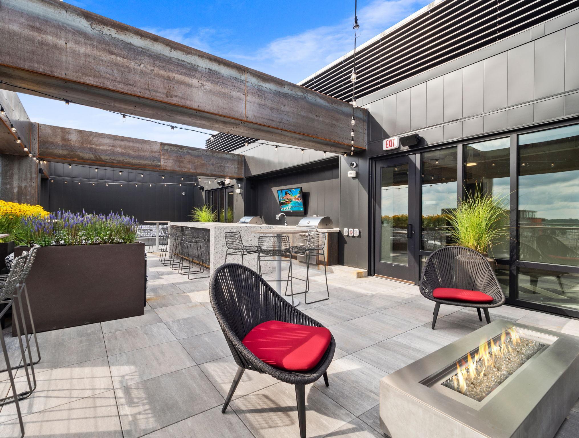 728 N 3rd Street Unit: 707