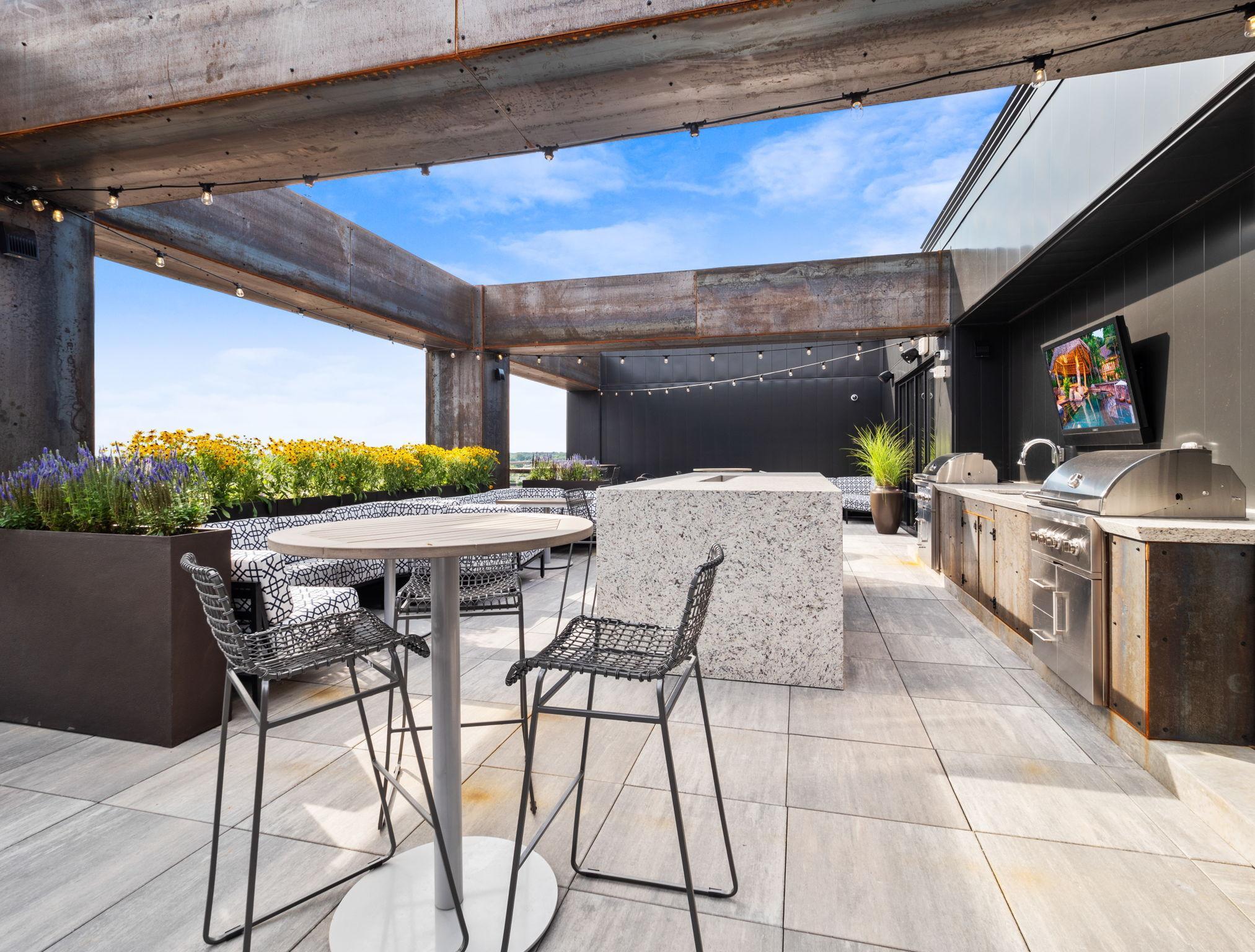 728 N 3rd Street Unit: 707