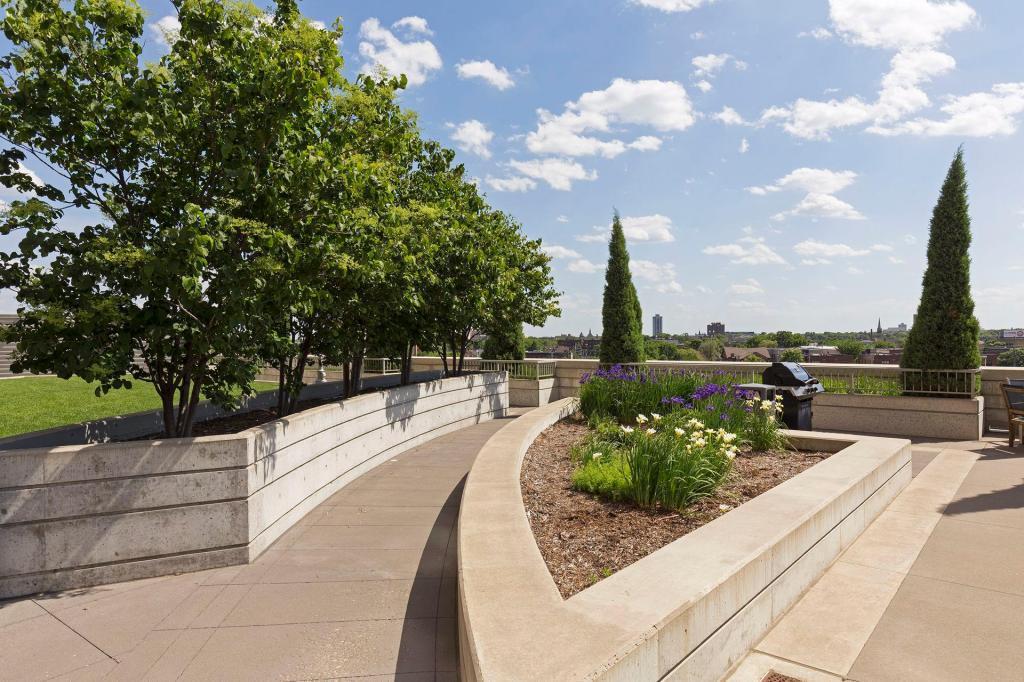 929 Portland Avenue S Unit: 1203