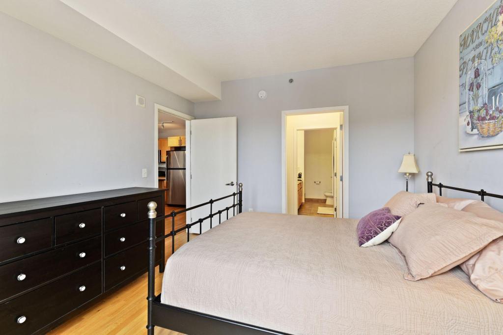 929 Portland Avenue S Unit: 1203