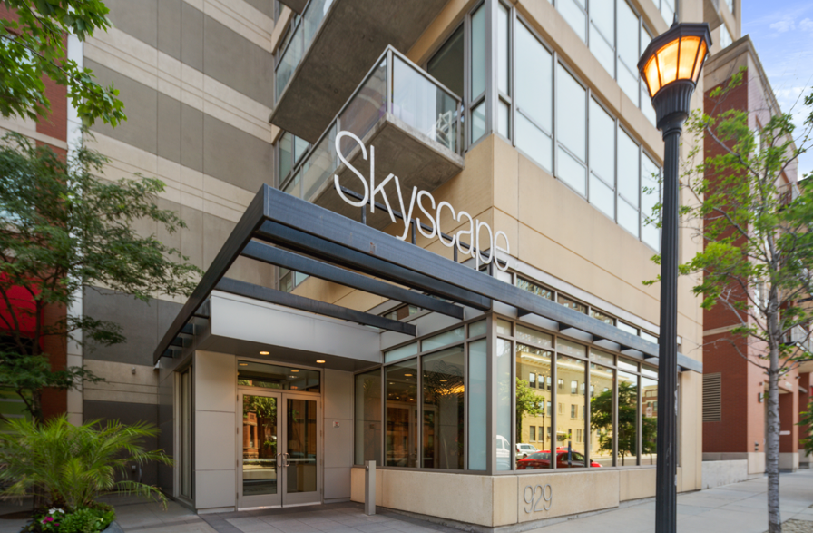 929 Portland Avenue S Unit: 1203