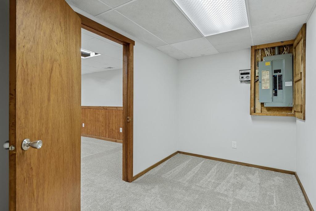 833 Tyrol Lane