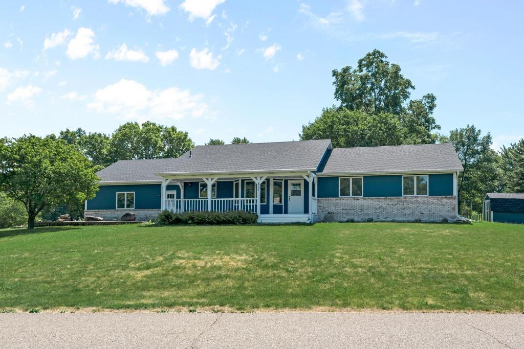 833 Tyrol Lane