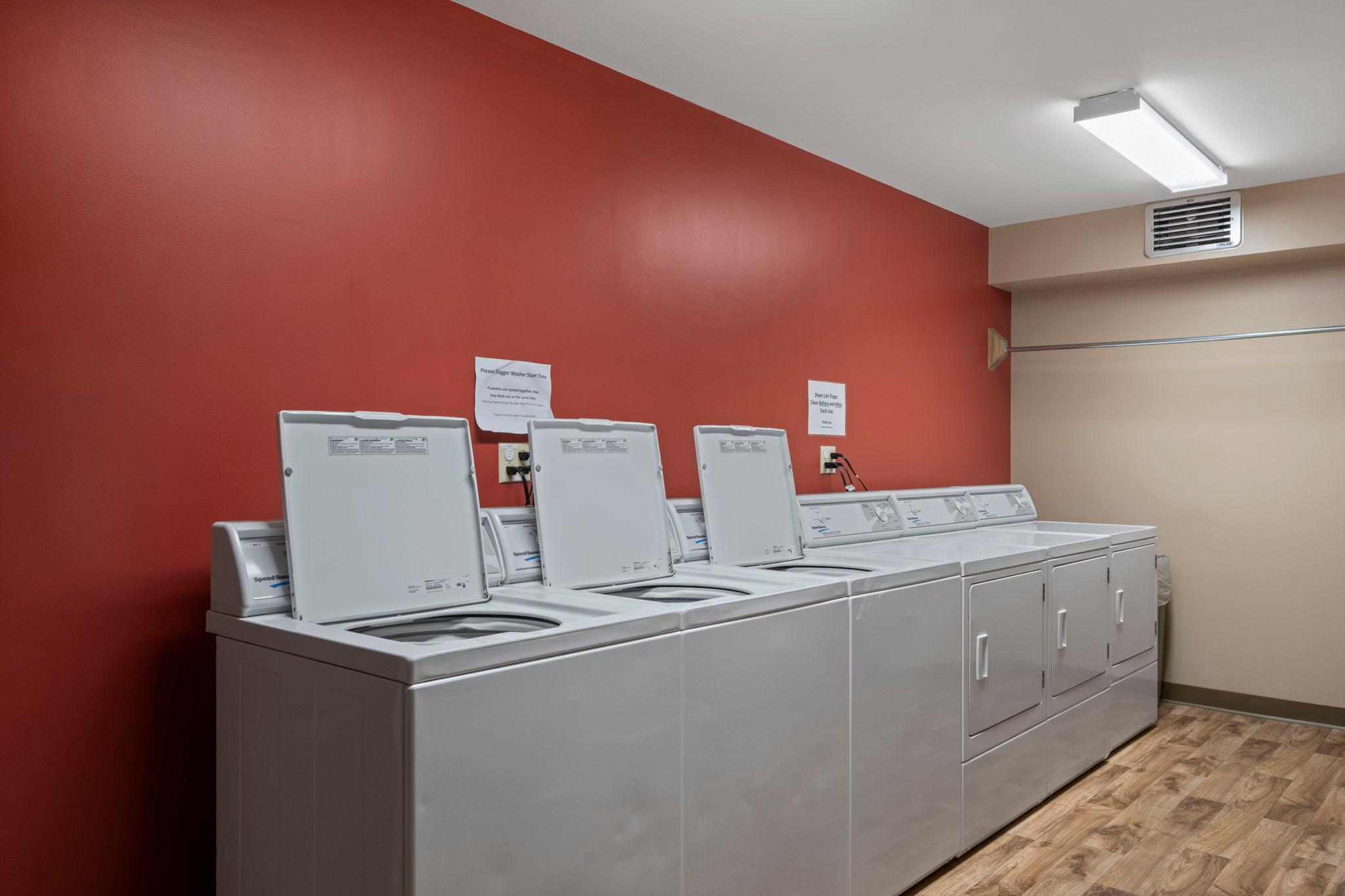 210 W Grant Street Unit: 607
