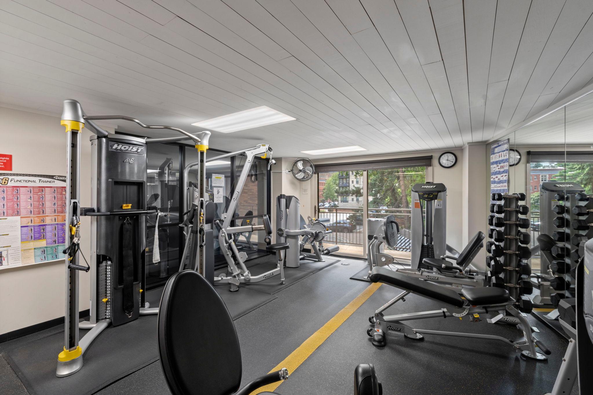 210 W Grant Street Unit: 607