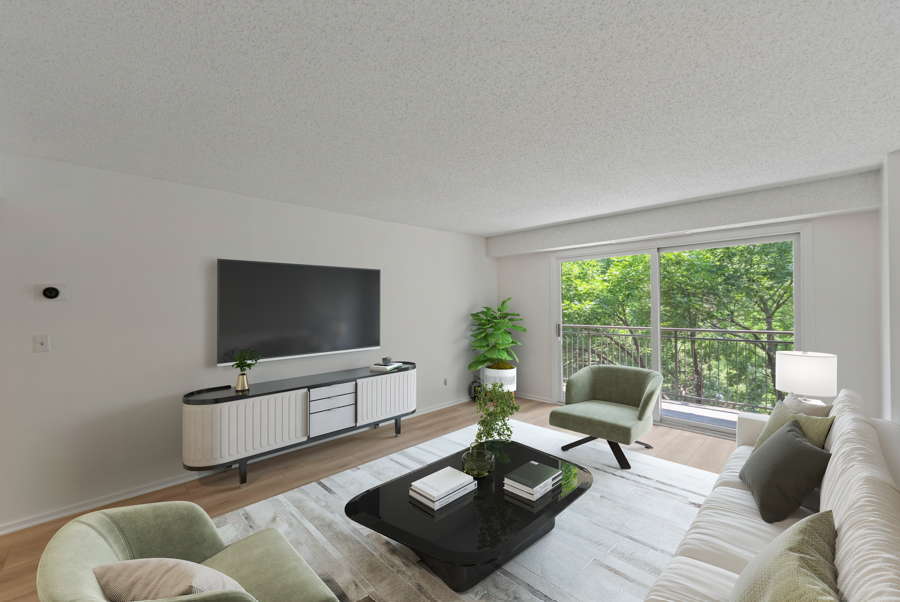 210 W Grant Street Unit: 607