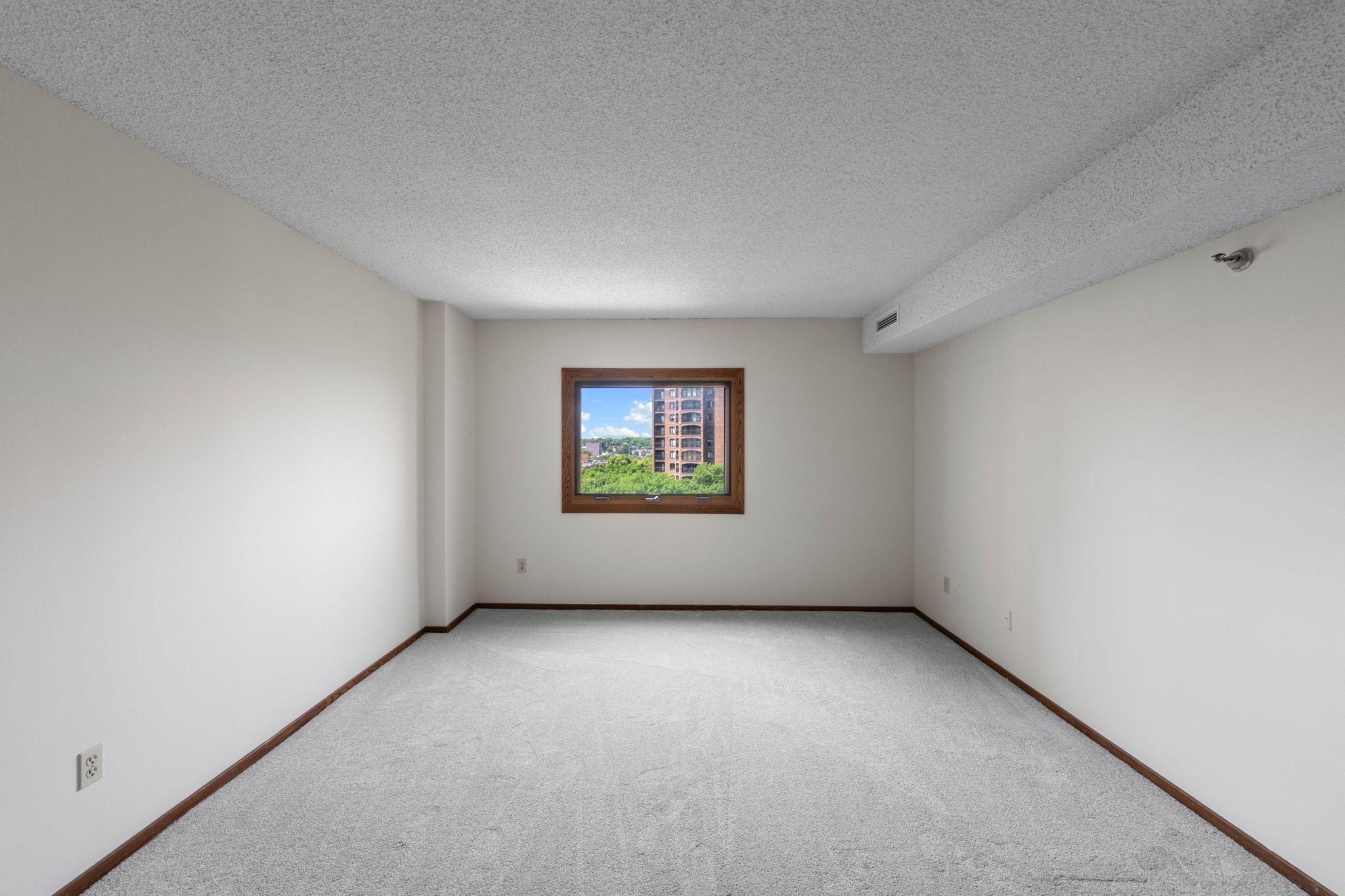 1225 Lasalle Avenue Unit: 1106