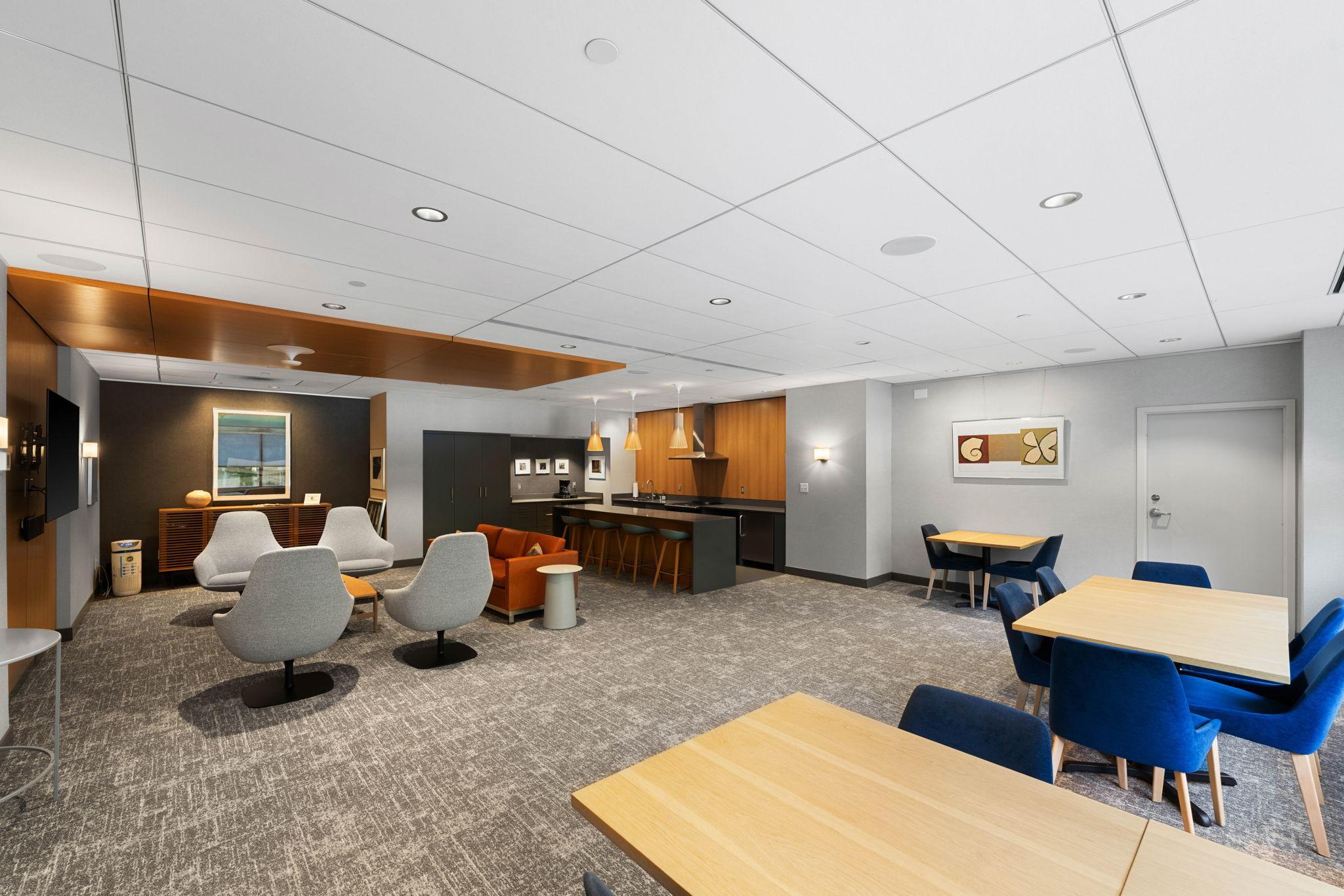 1225 Lasalle Avenue Unit: 1106