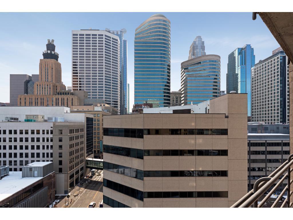 121 Washington Avenue S Unit: 1102