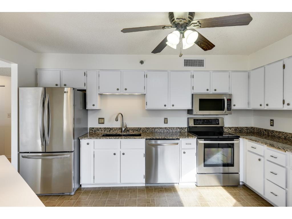 121 Washington Avenue S Unit: 1102