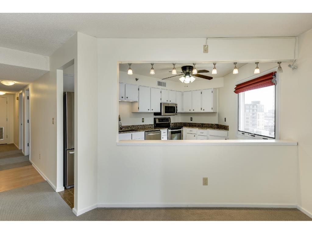 121 Washington Avenue S Unit: 1102