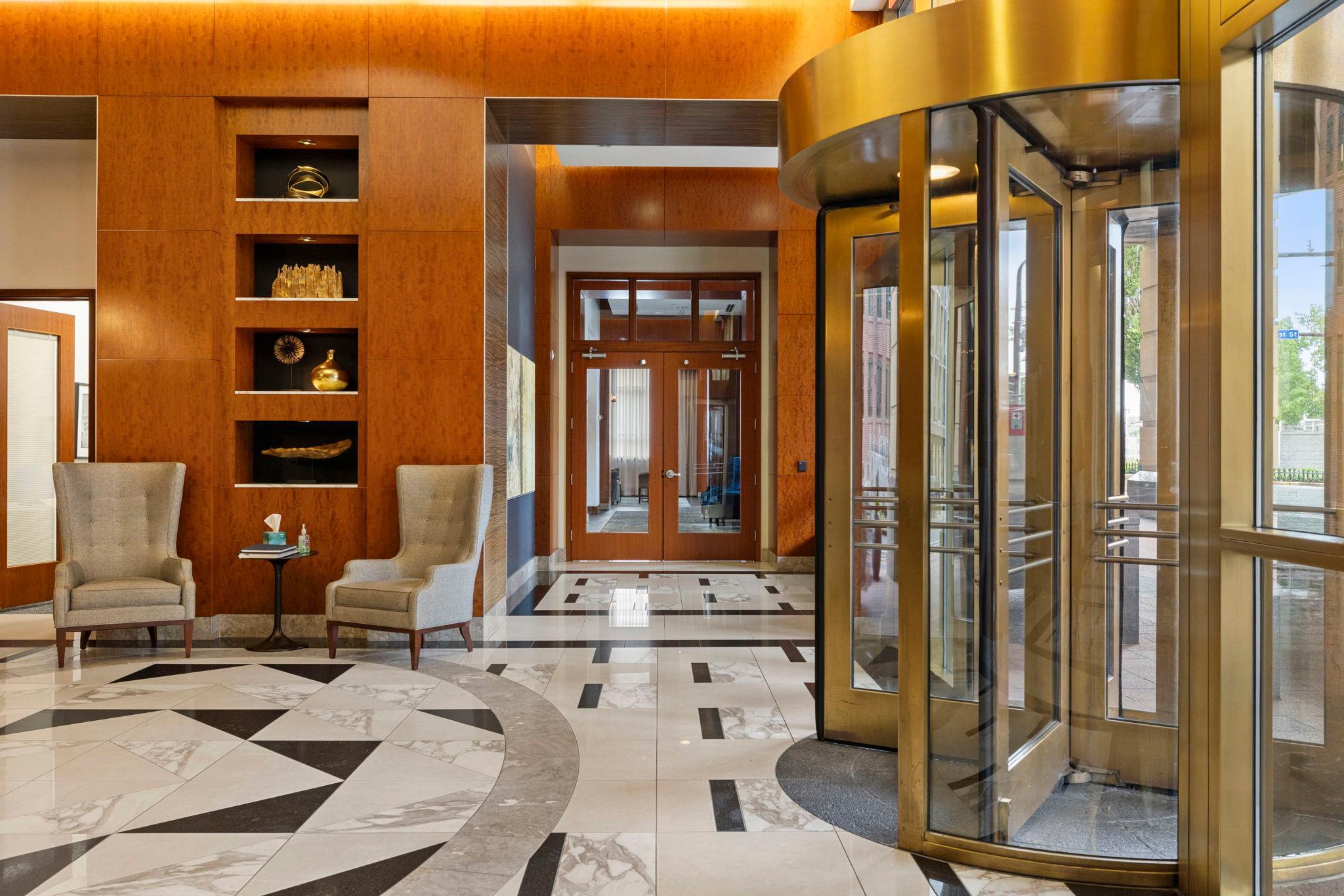 100 3rd Avenue S Unit: 705