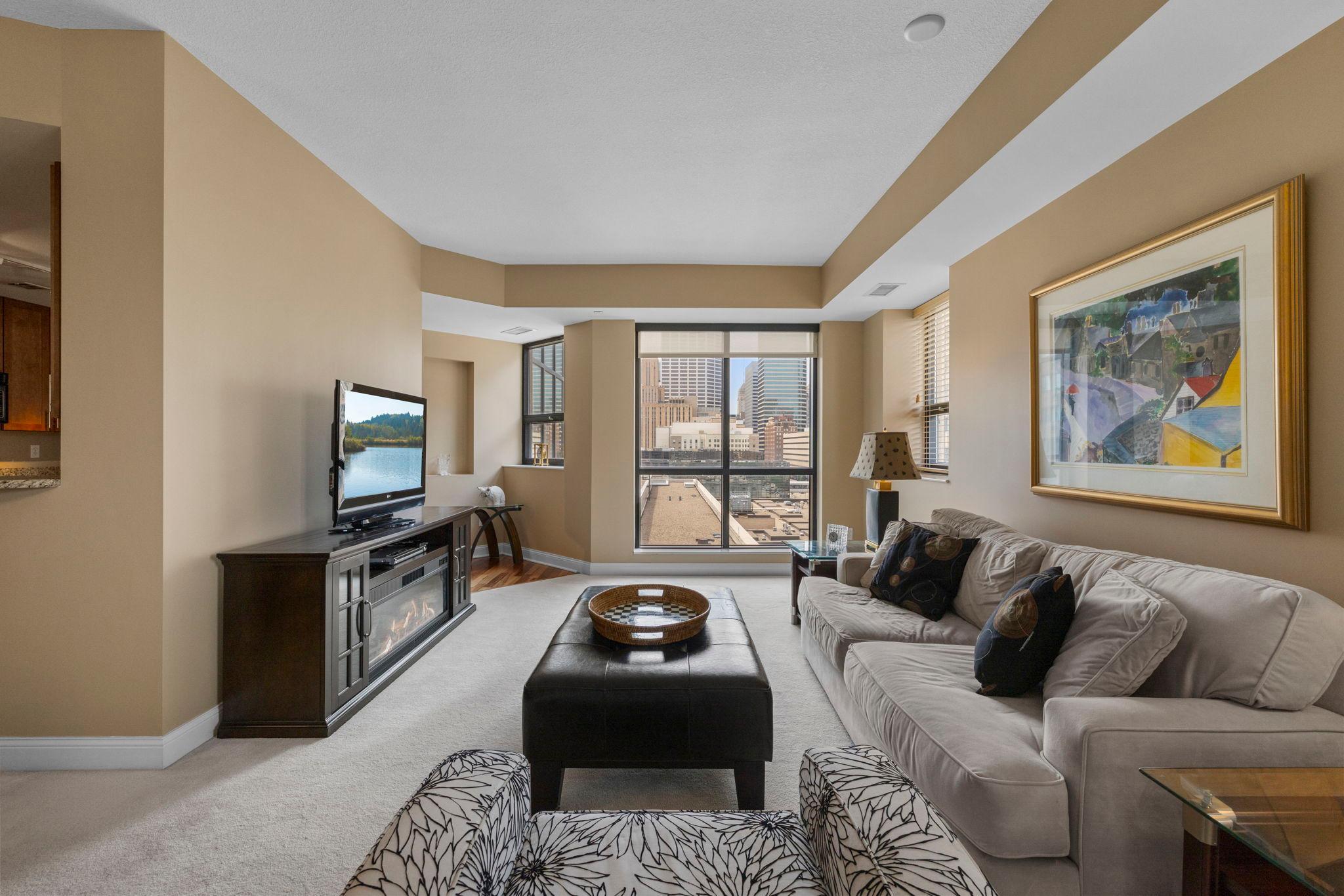 100 3rd Avenue S Unit: 705