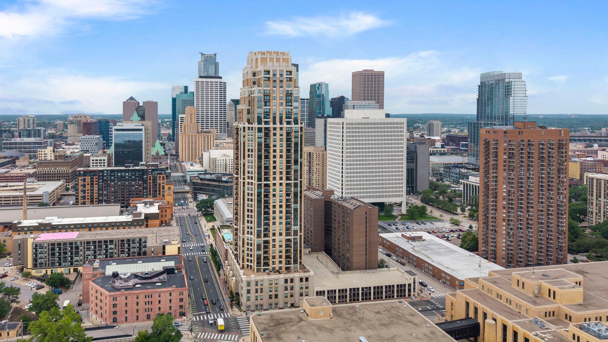 100 3rd Avenue S Unit: 705