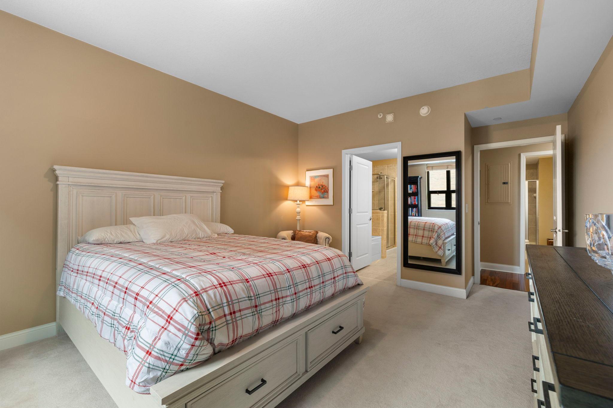 100 3rd Avenue S Unit: 705