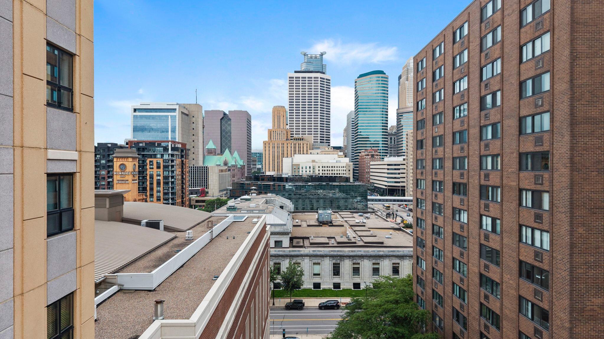 100 3rd Avenue S Unit: 705