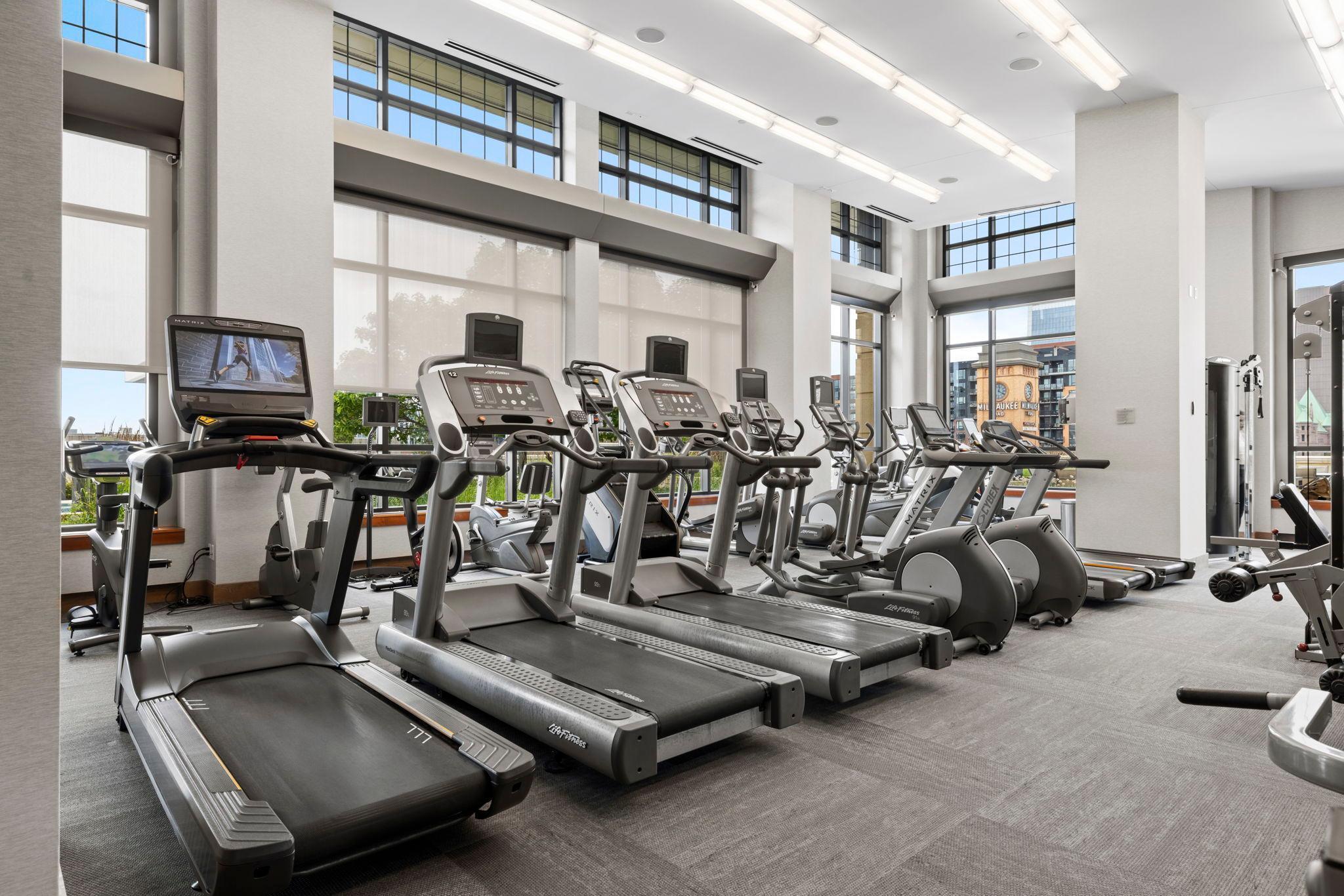 100 3rd Avenue S Unit: 705