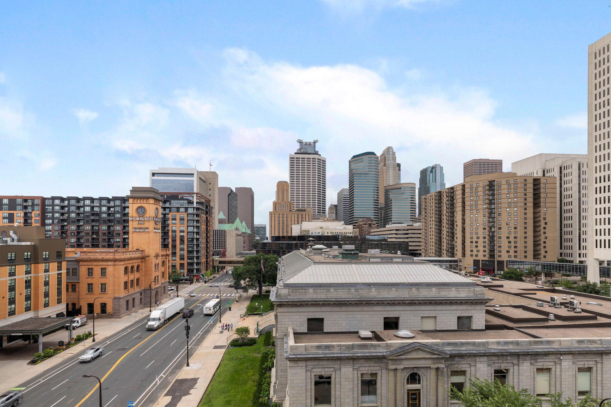 100 3rd Avenue S Unit: 705