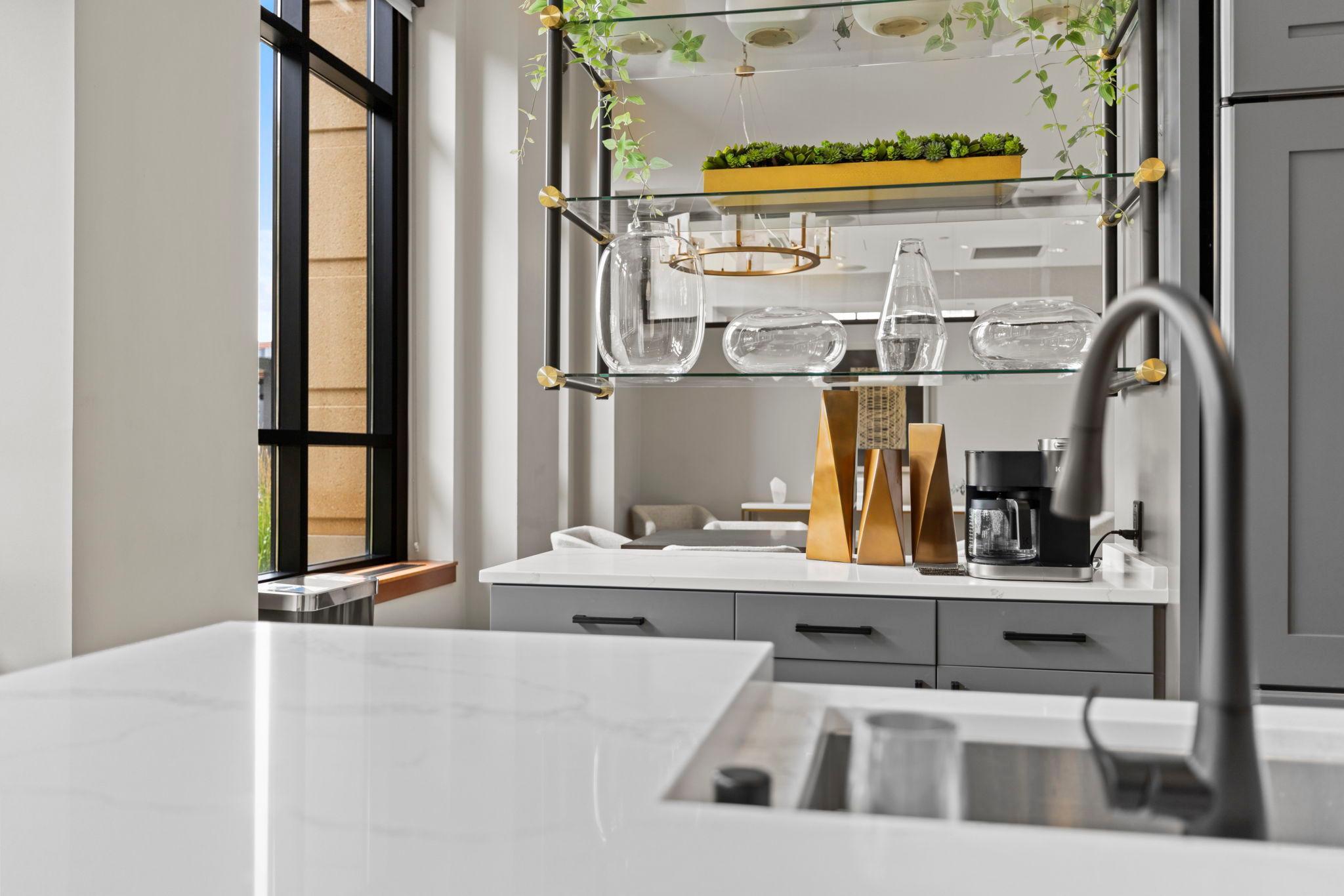 100 3rd Avenue S Unit: 705