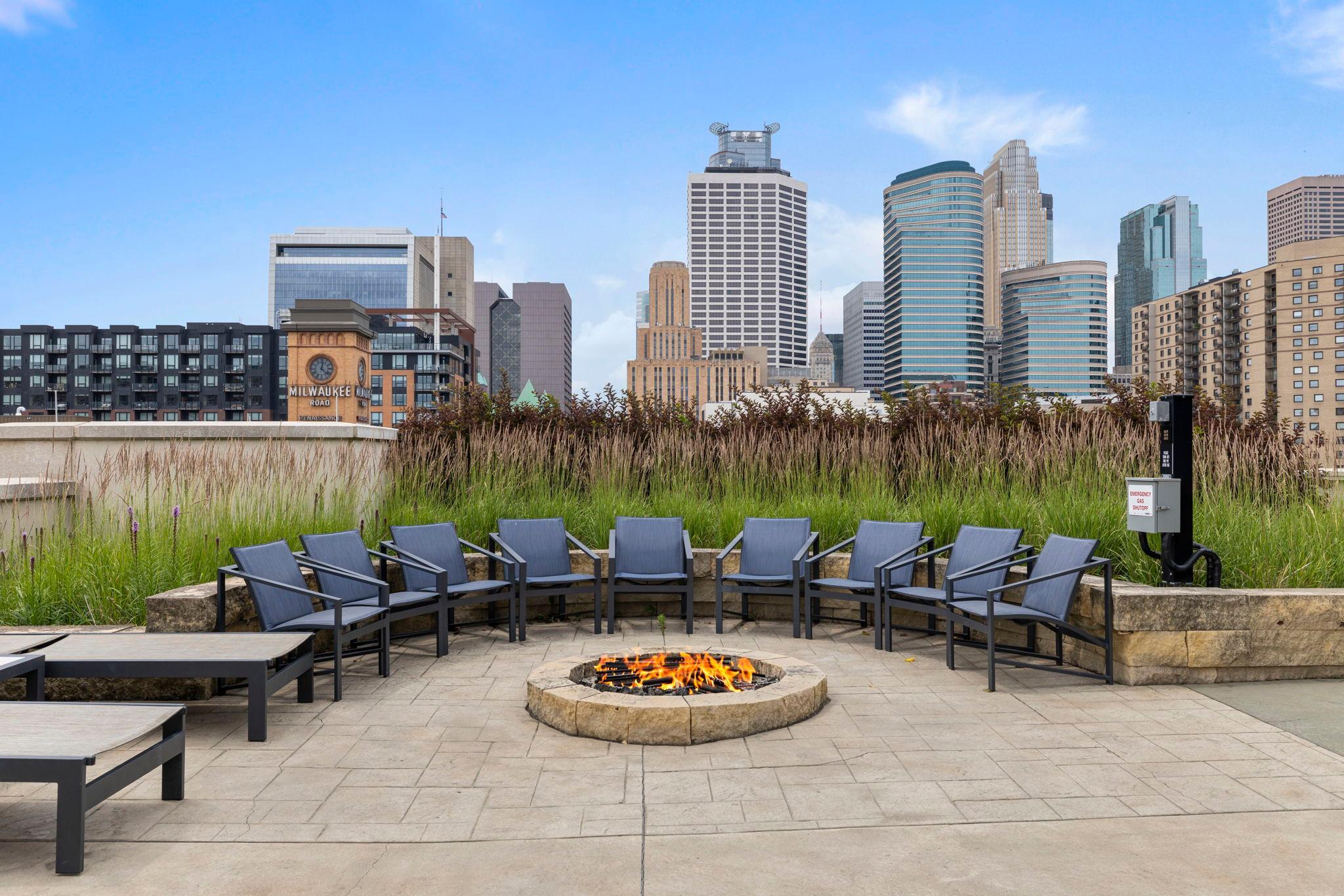 100 3rd Avenue S Unit: 705