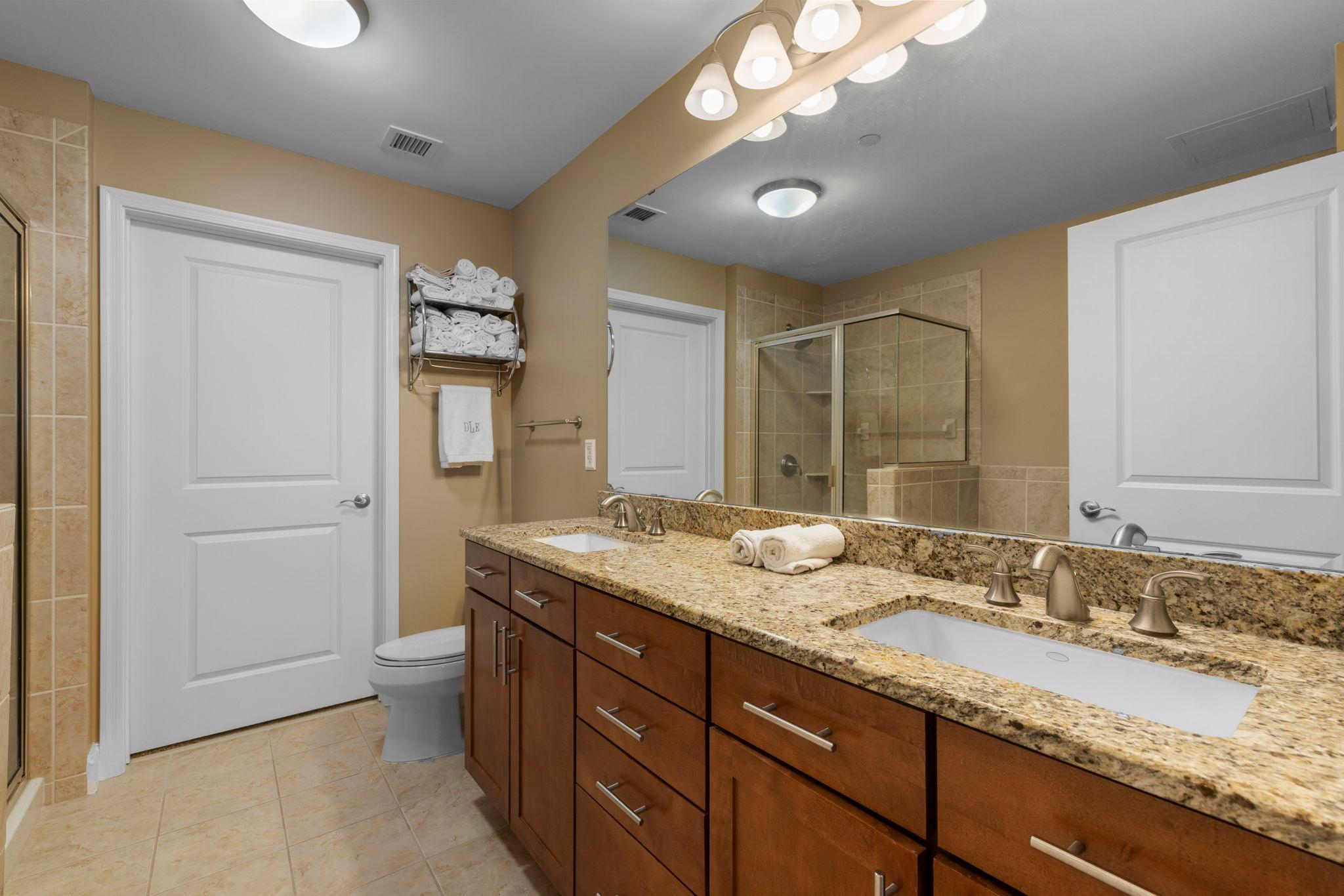 100 3rd Avenue S Unit: 705