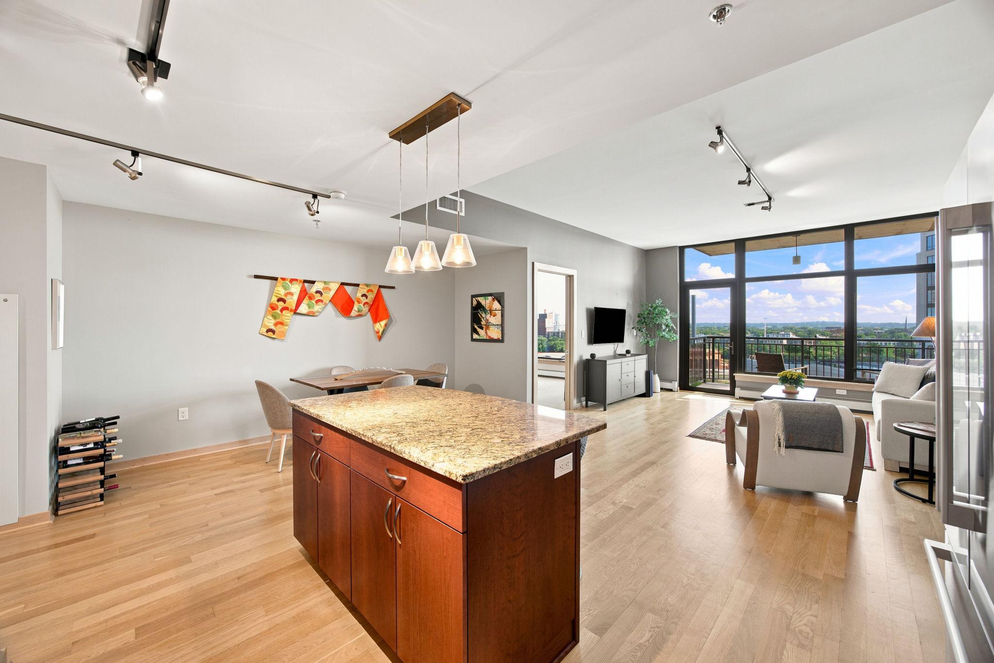 1120 S 2nd Street Unit: 903