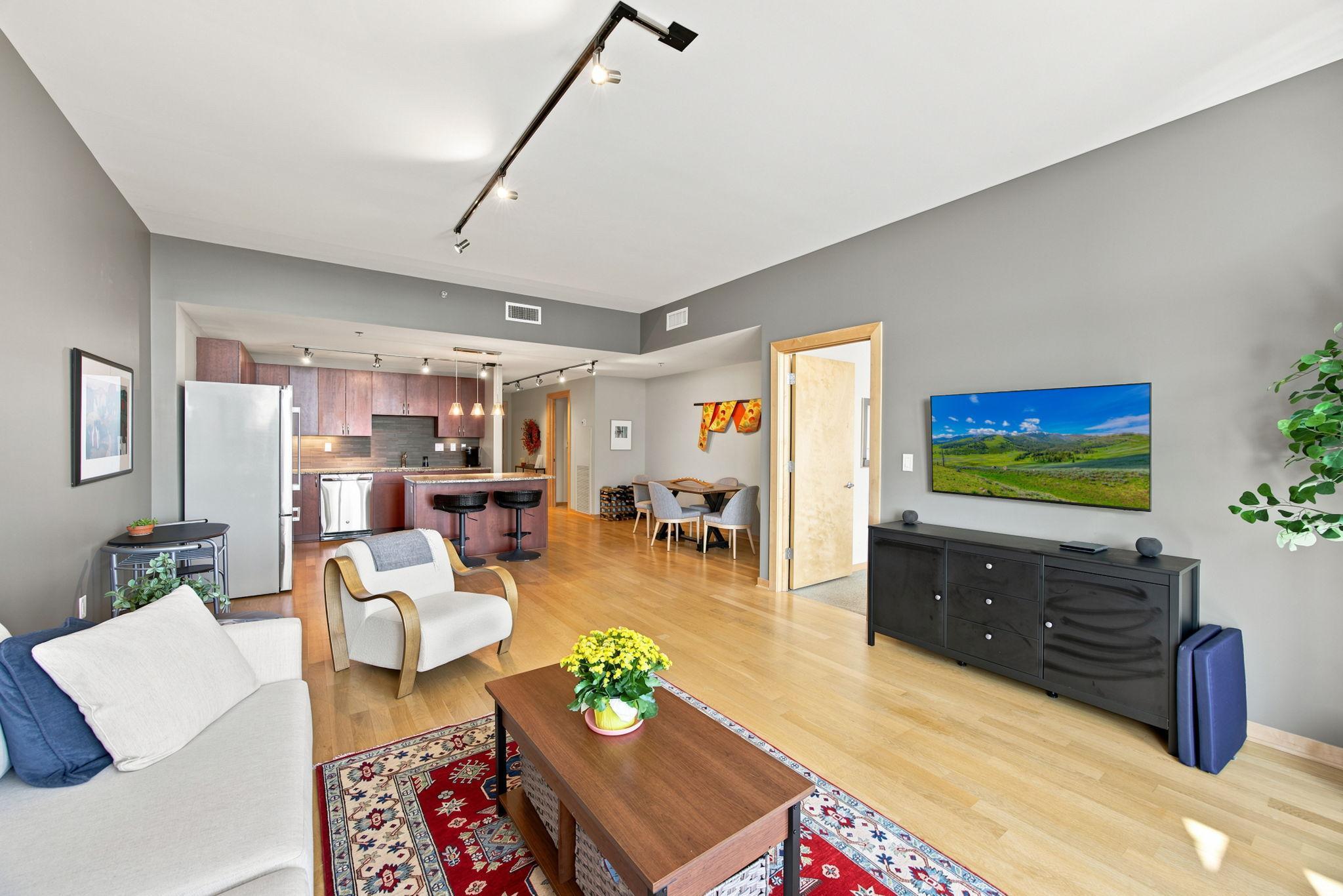 1120 S 2nd Street Unit: 903