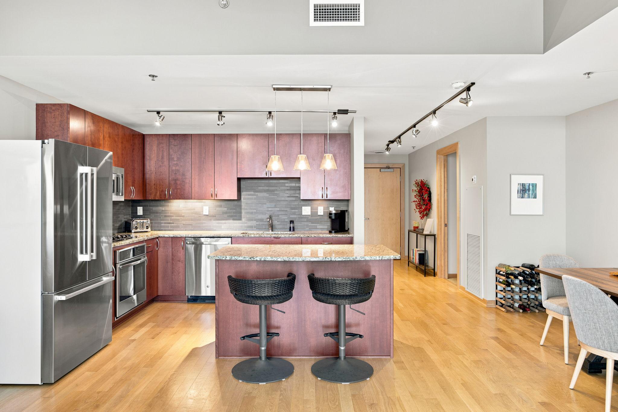 1120 S 2nd Street Unit: 903