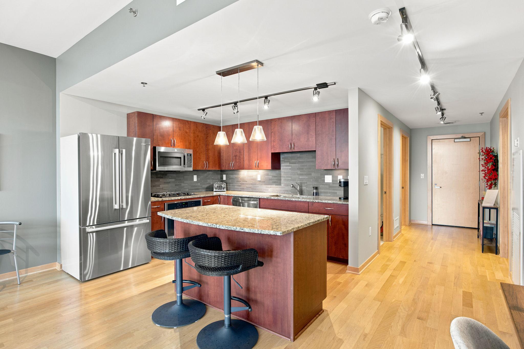 1120 S 2nd Street Unit: 903