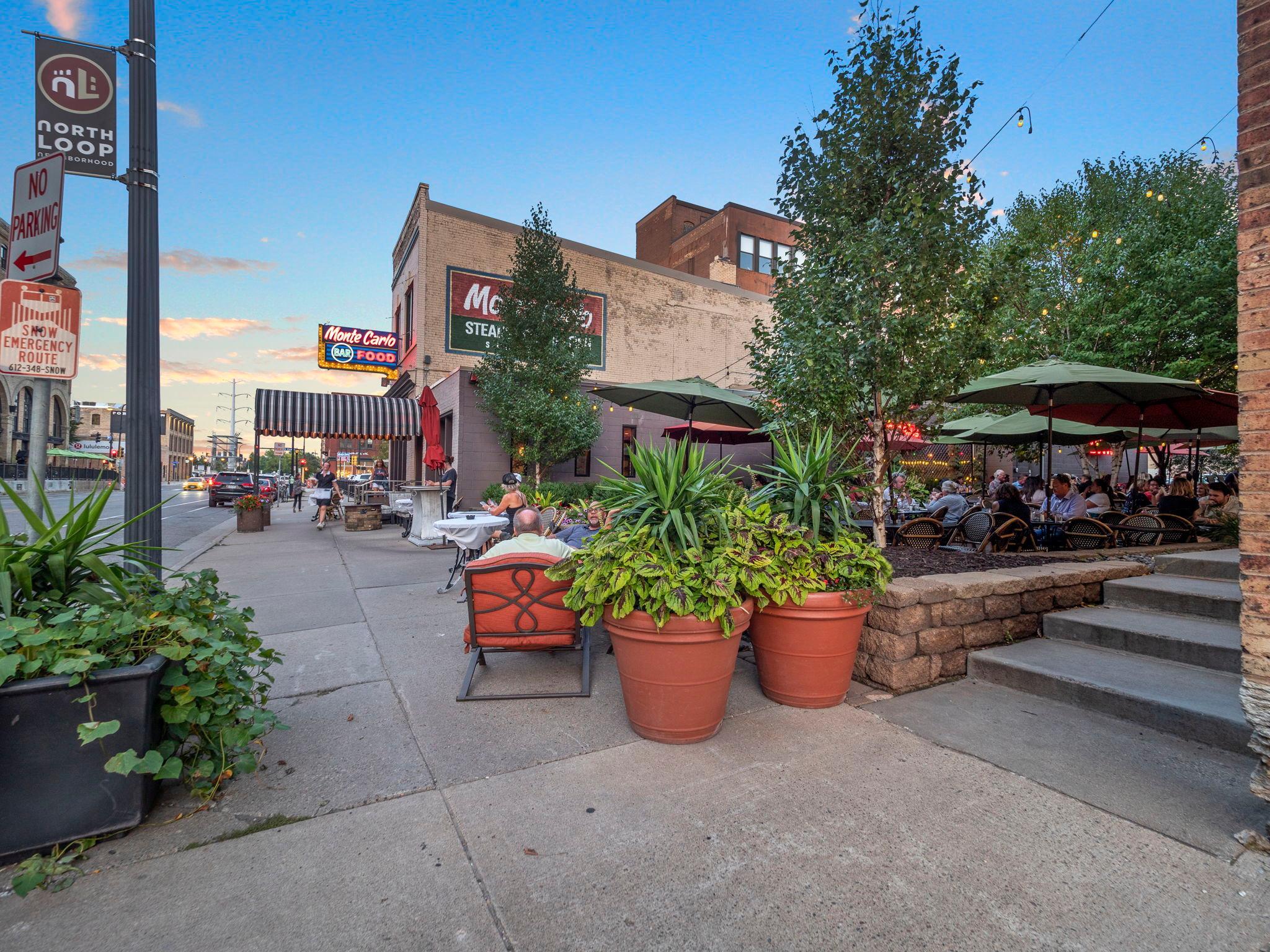 801 Washington Avenue N Unit: 210