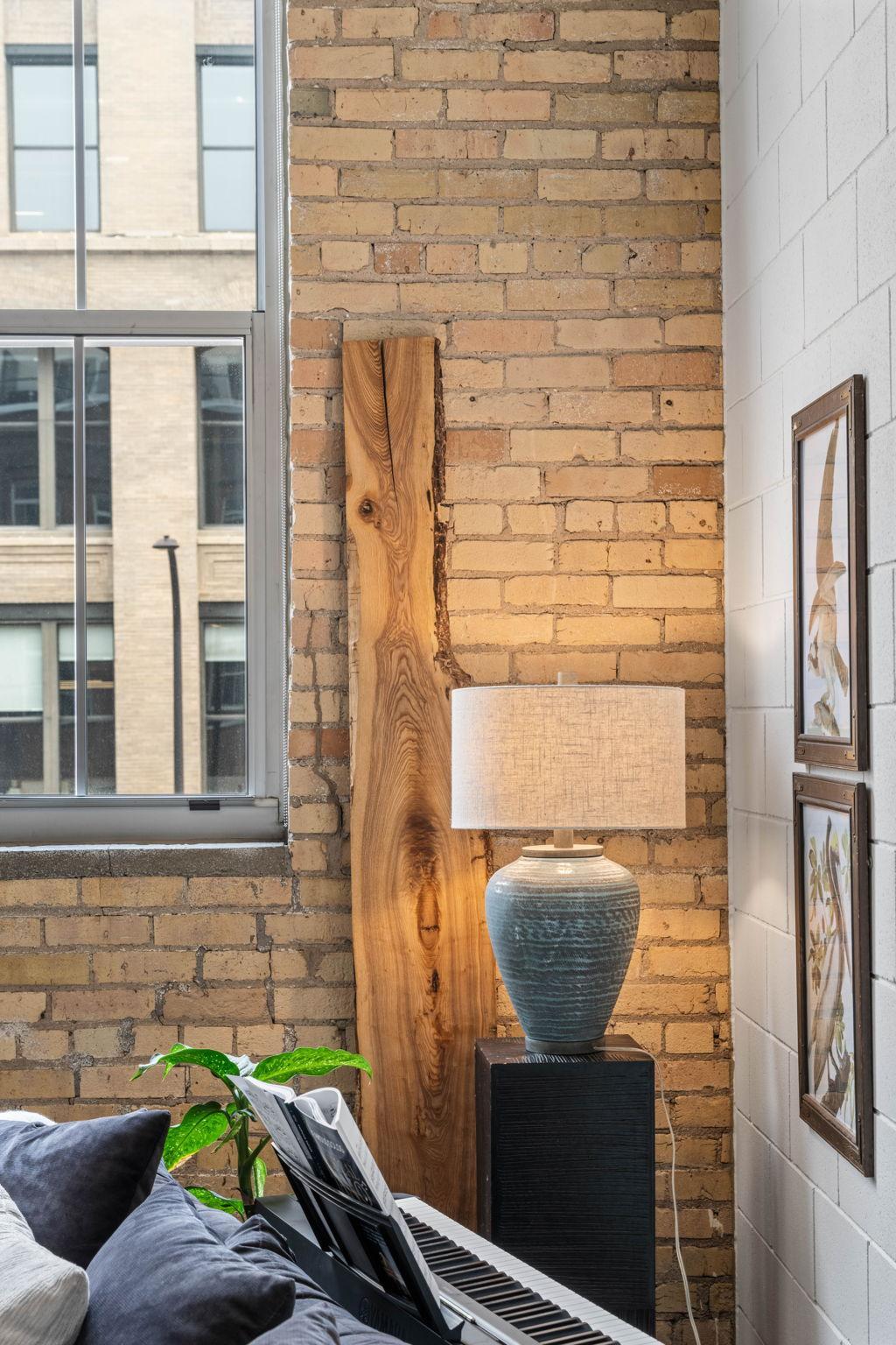 801 Washington Avenue N Unit: 210