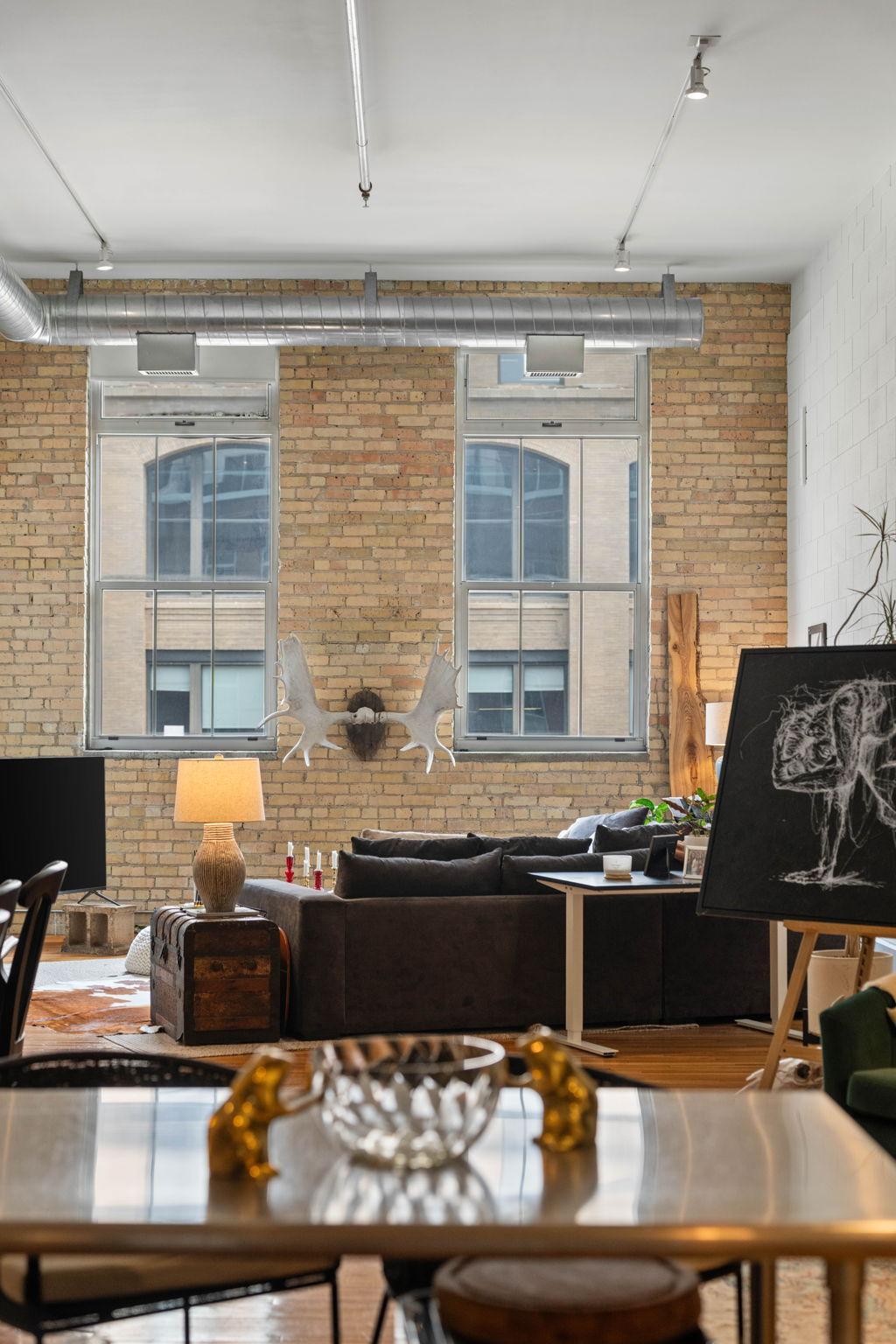 801 Washington Avenue N Unit: 210