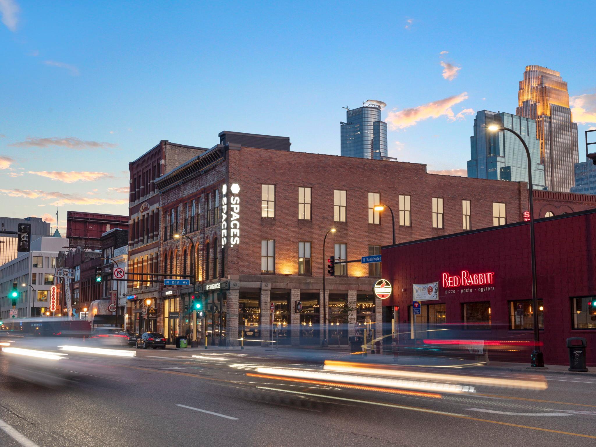 801 Washington Avenue N Unit: 210