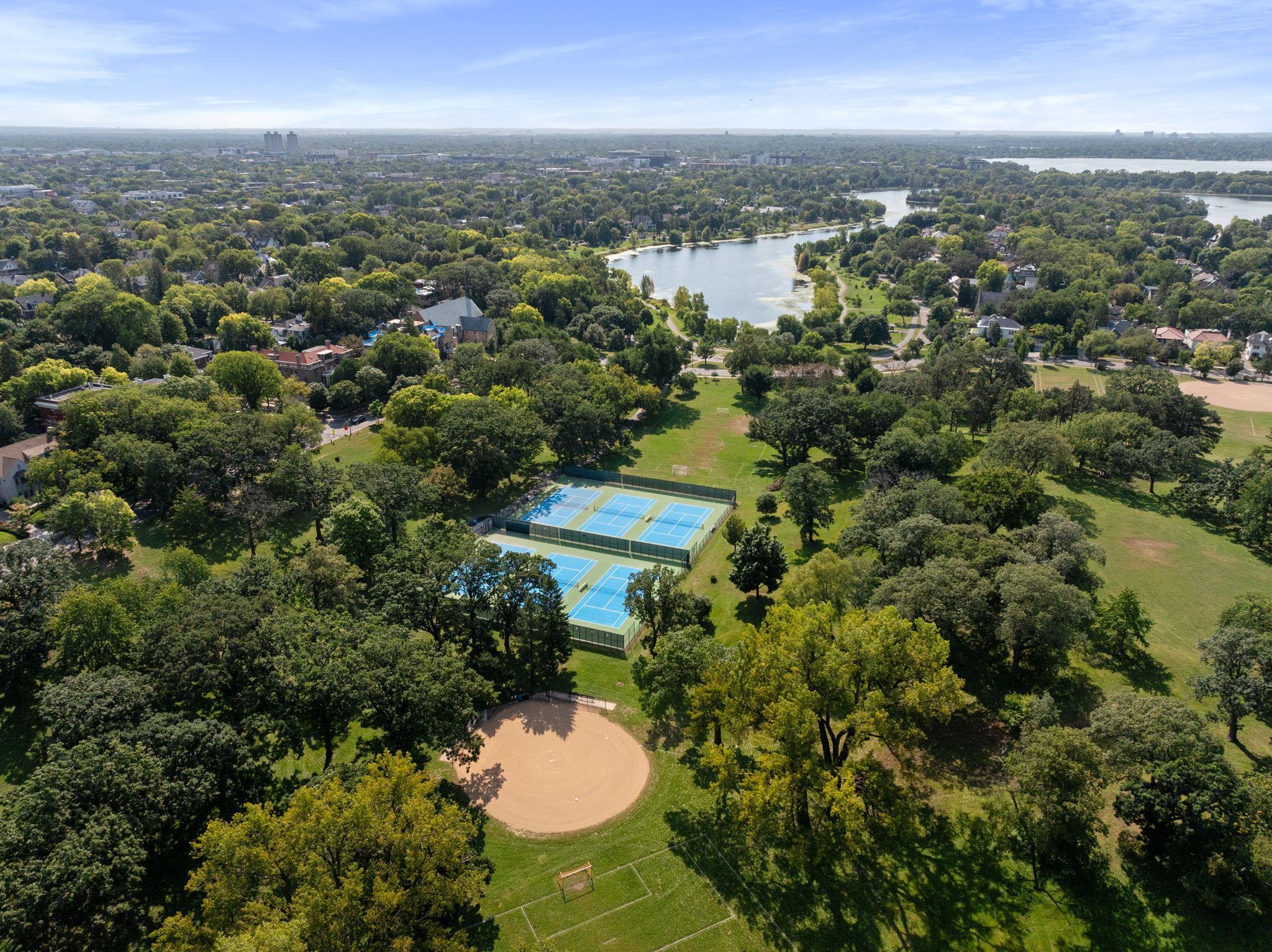 1128 Kenwood Parkway