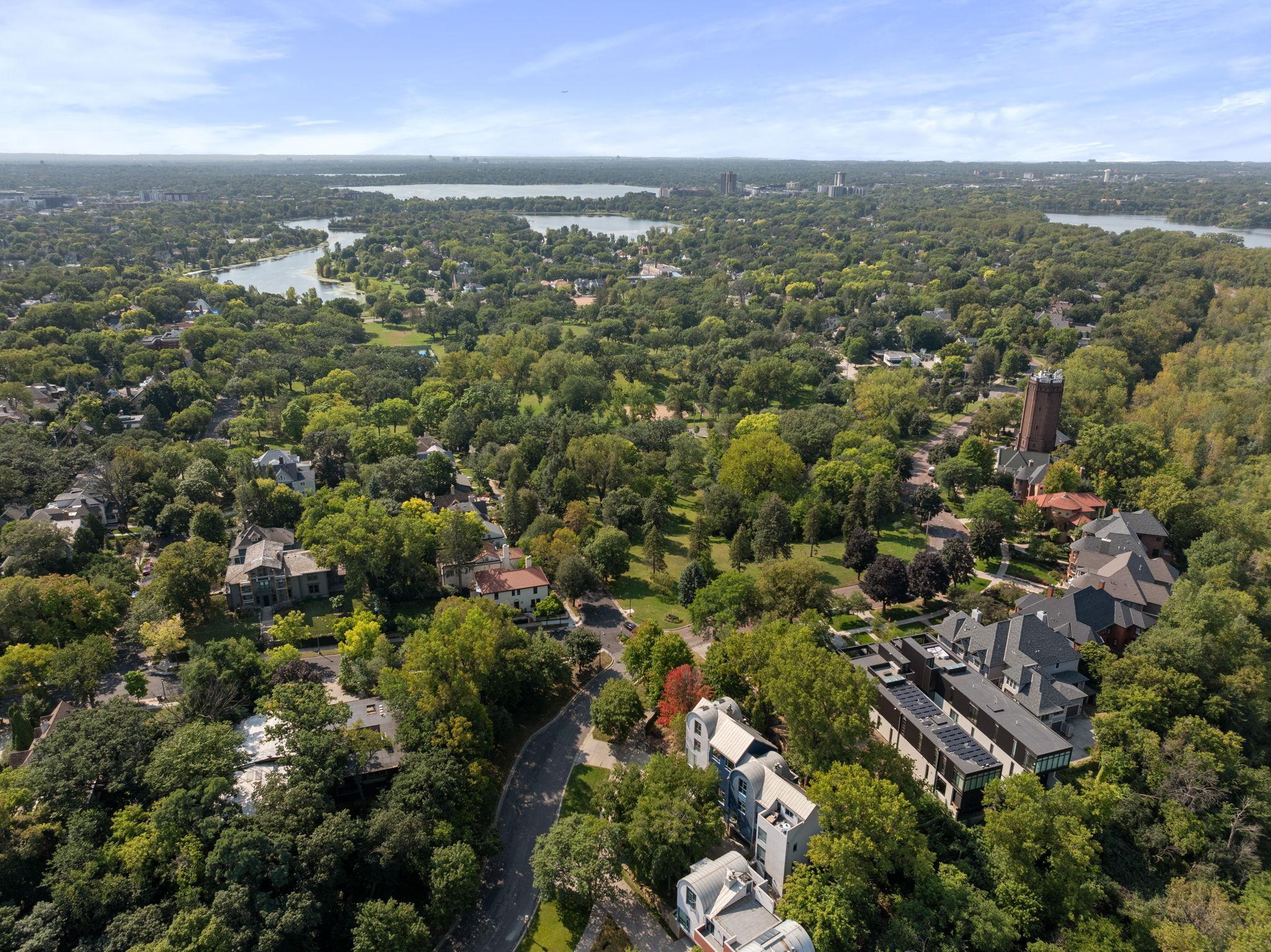 1128 Kenwood Parkway