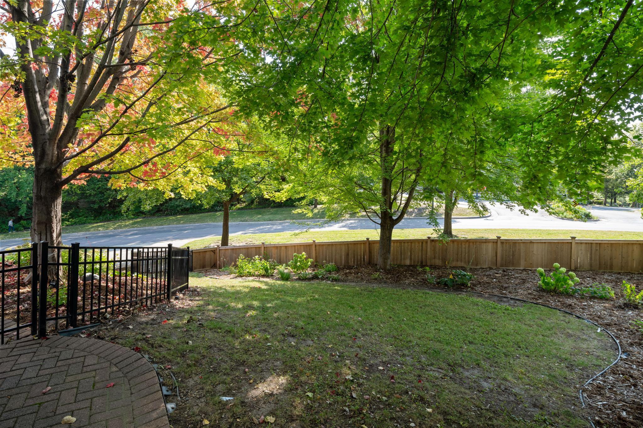 1128 Kenwood Parkway