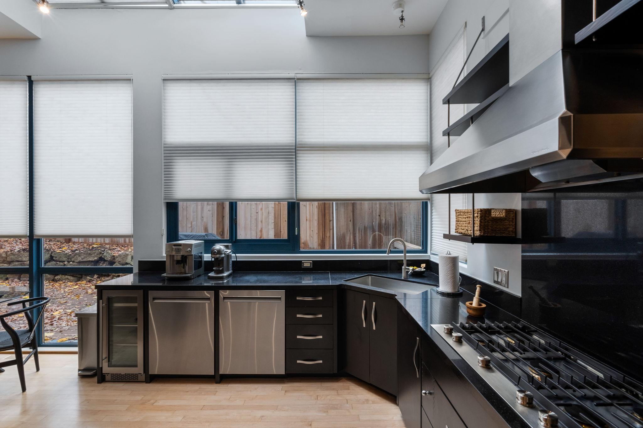 1128 Kenwood Parkway