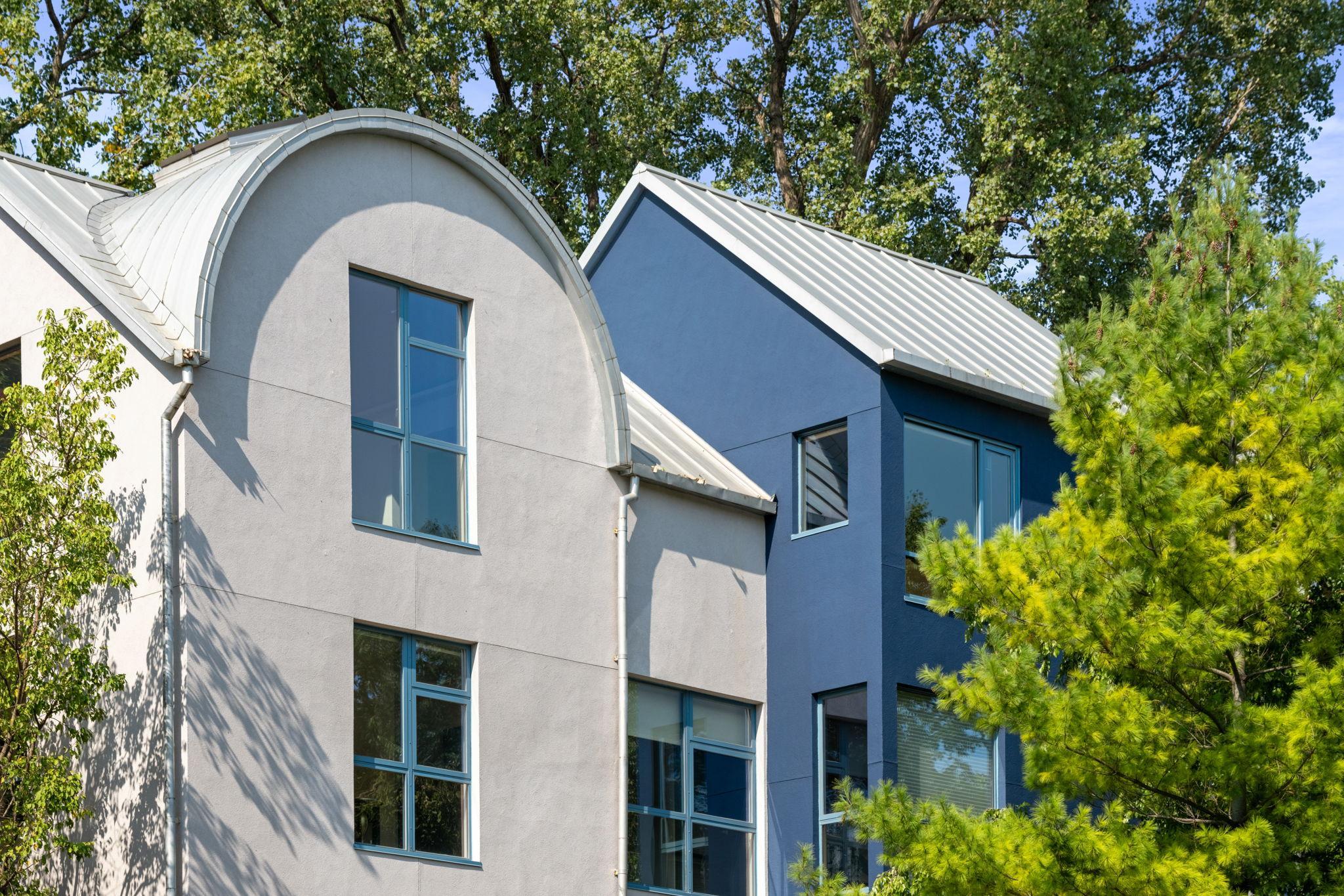 1128 Kenwood Parkway