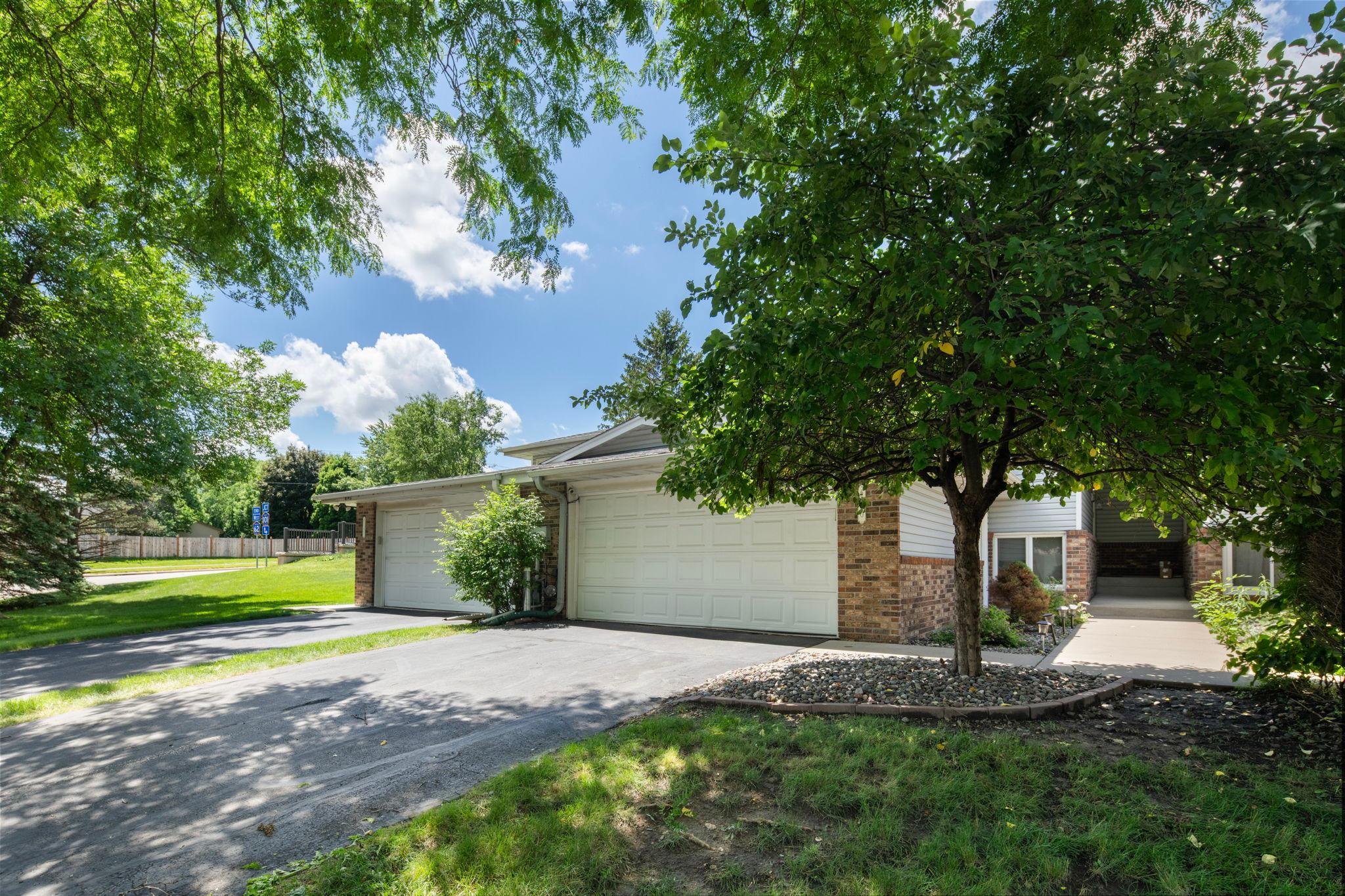 6140 Creek View Trail
