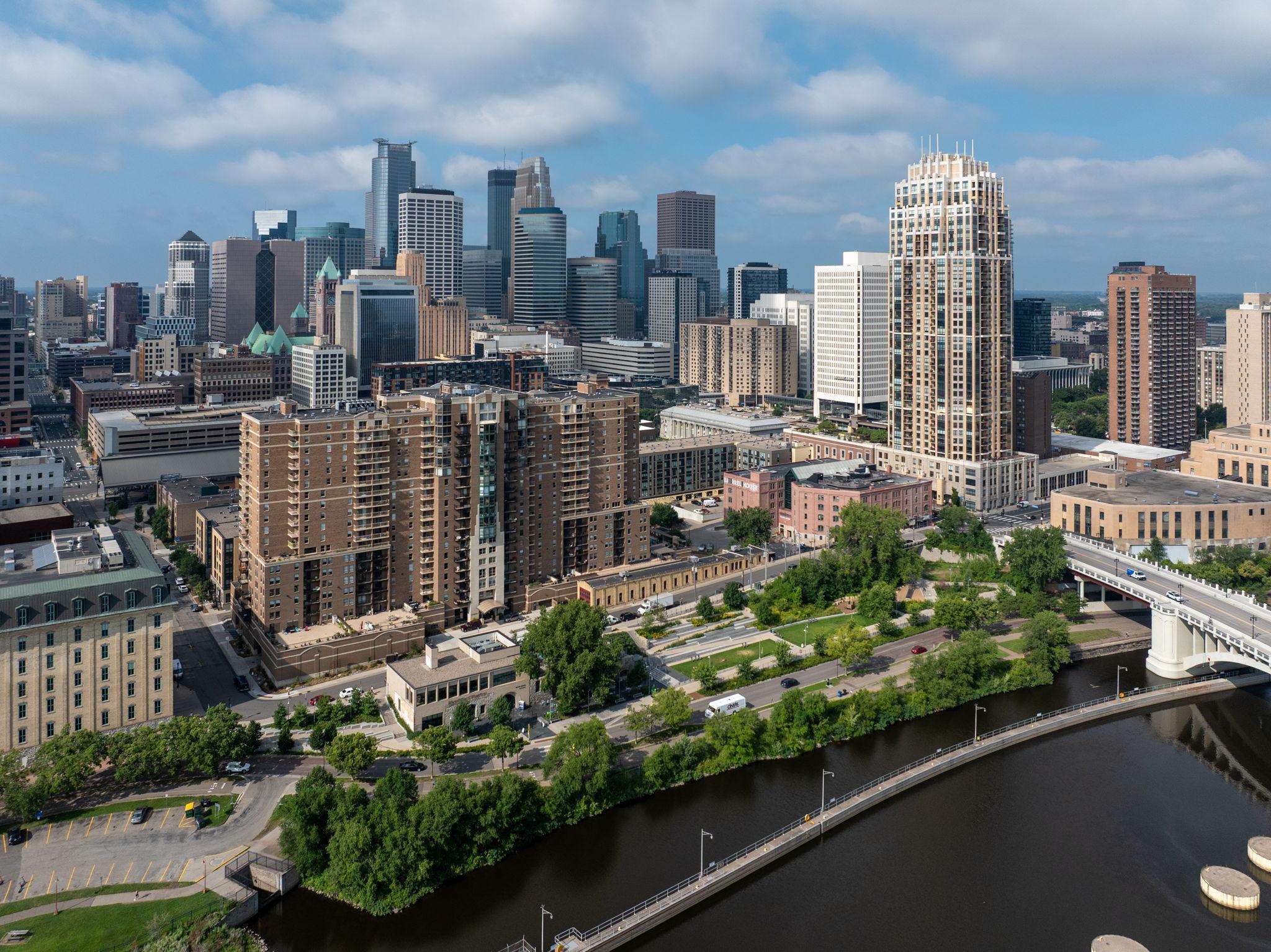 401 S 1st Street Unit: 708