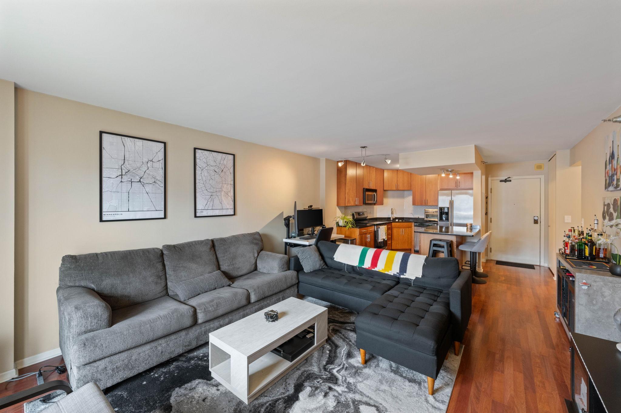 401 S 1st Street Unit: 708