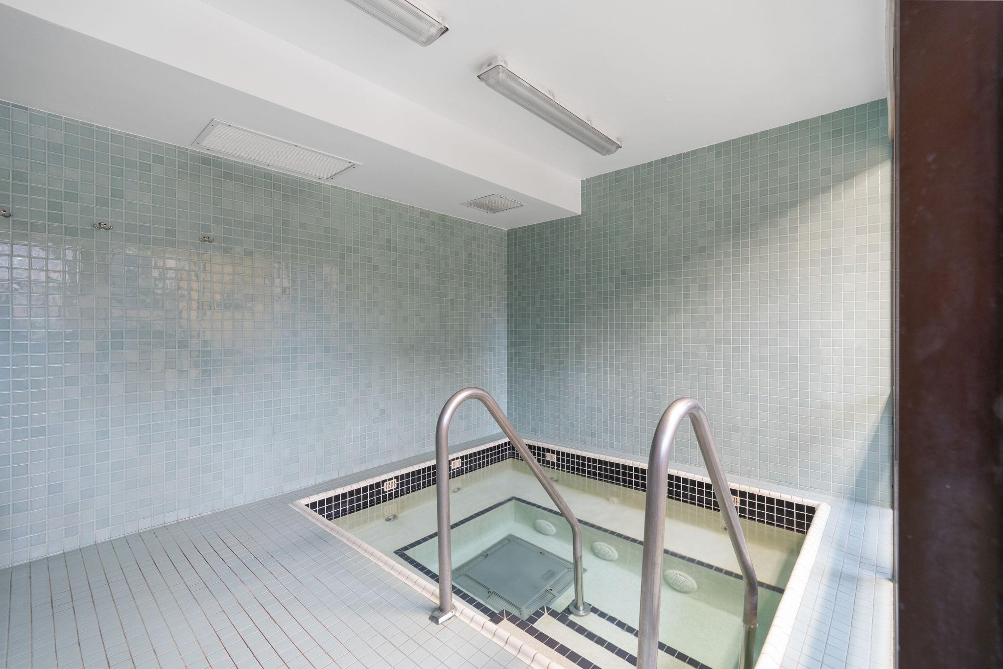 401 S 1st Street Unit: 708