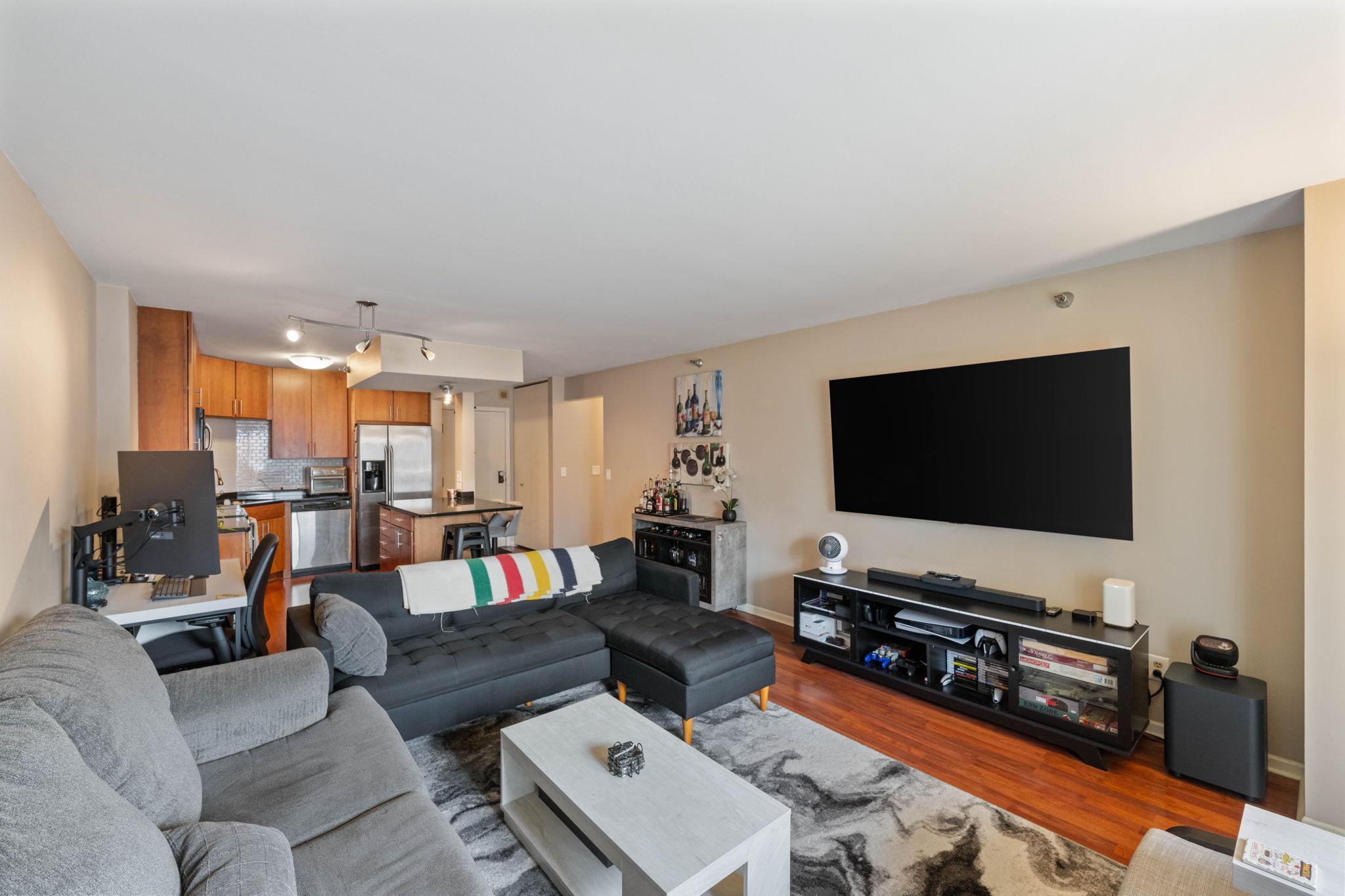 401 S 1st Street Unit: 708