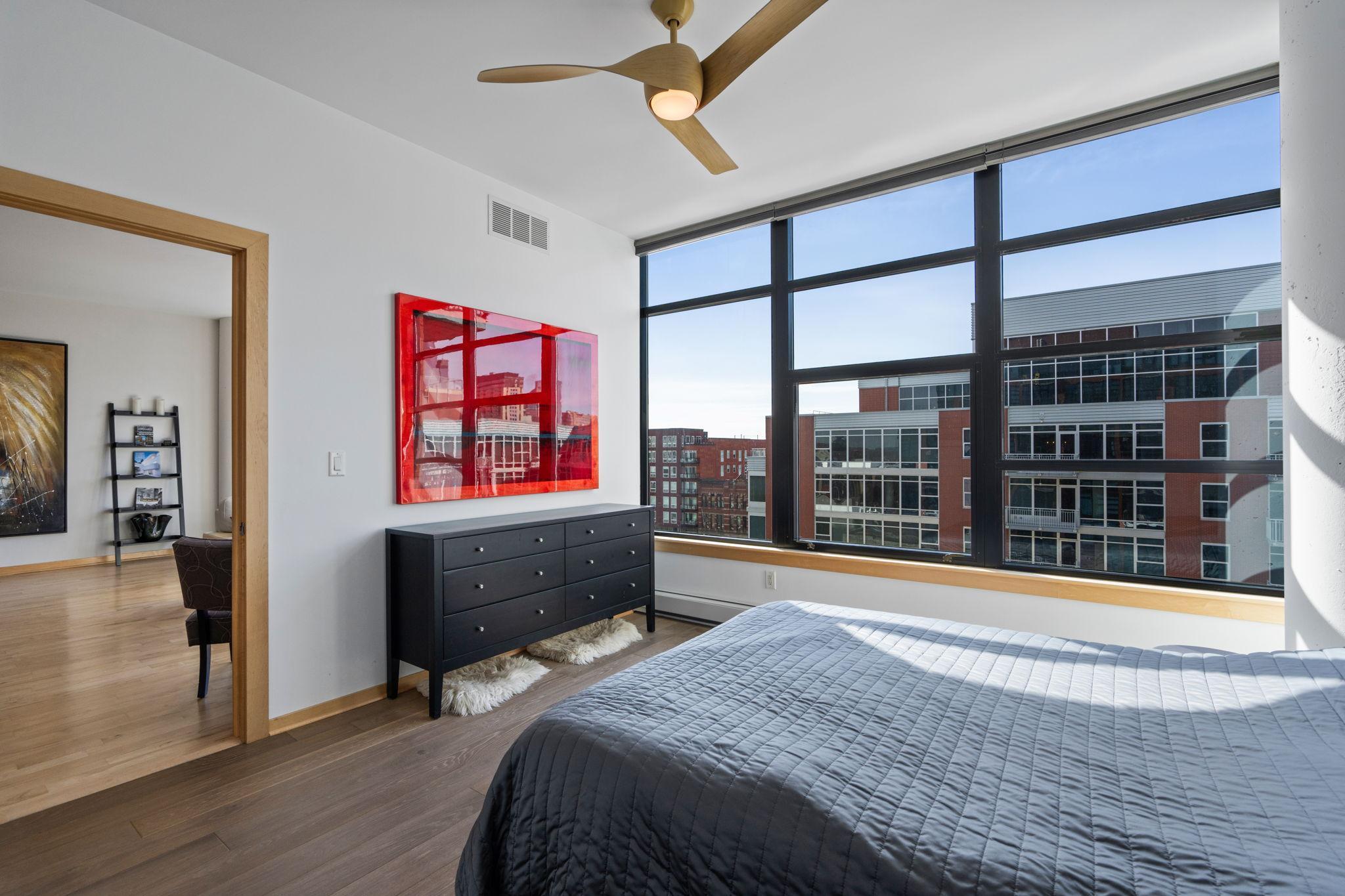 215 10th Avenue S Unit: 703